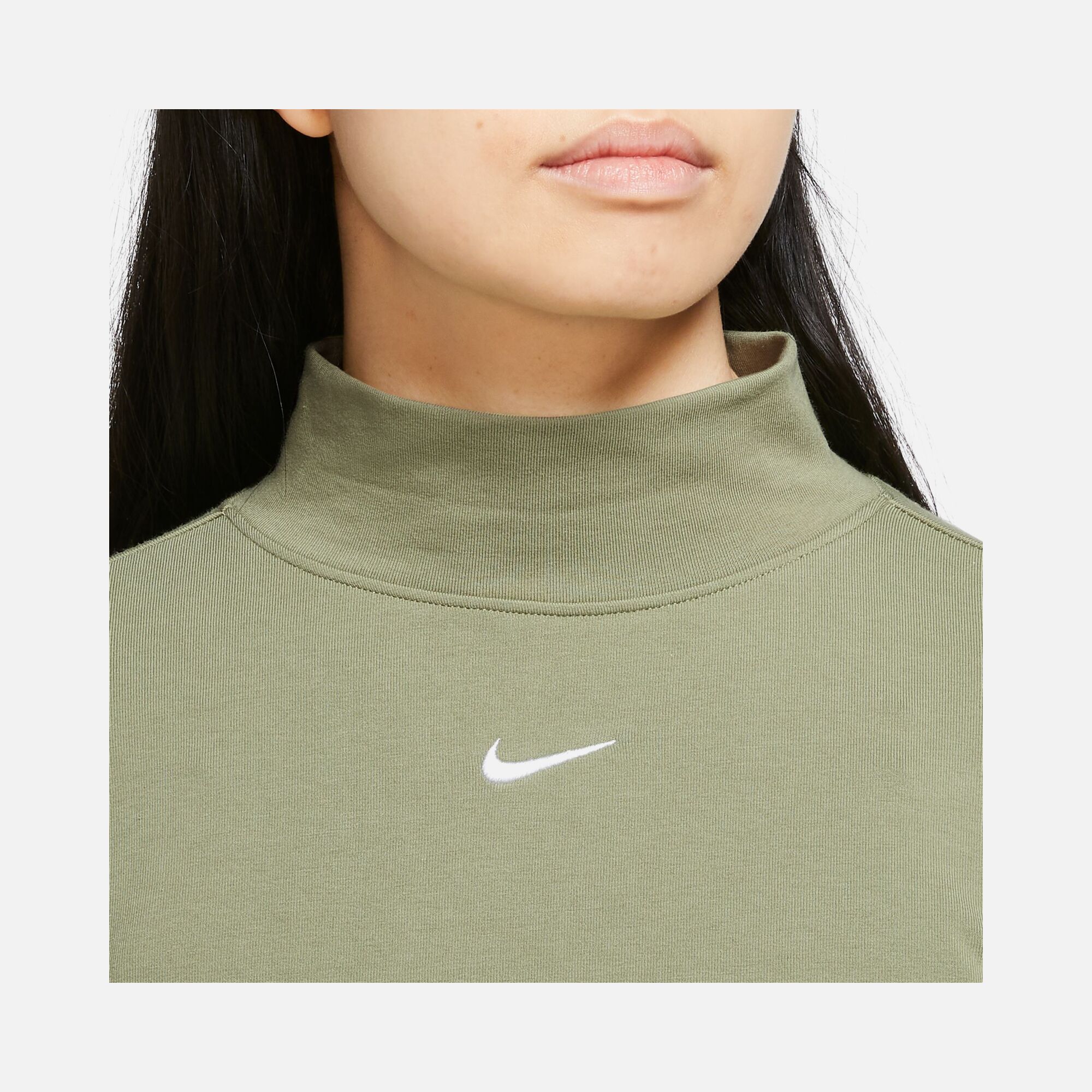 Nike Sportswear Collection Essentials Mock Neck Long-Sleeve Kadın Tişört