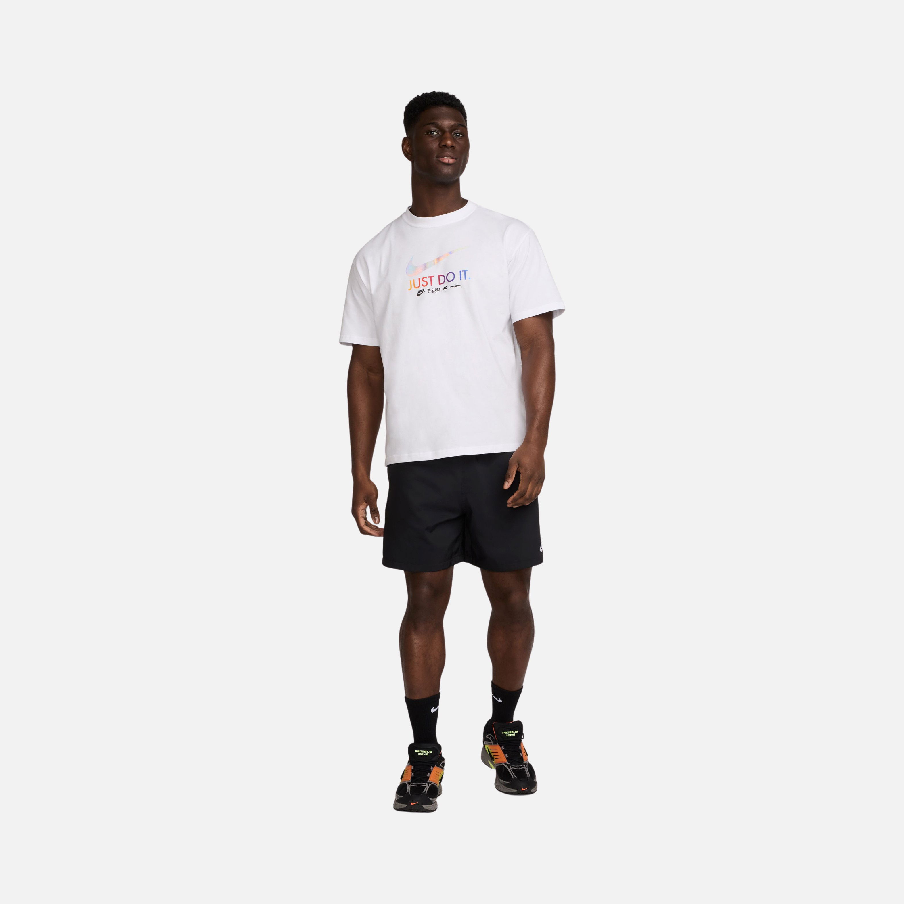 Nike Sportswear M90 OC Mixtape Graphics Short-Sleeve Erkek Tişört