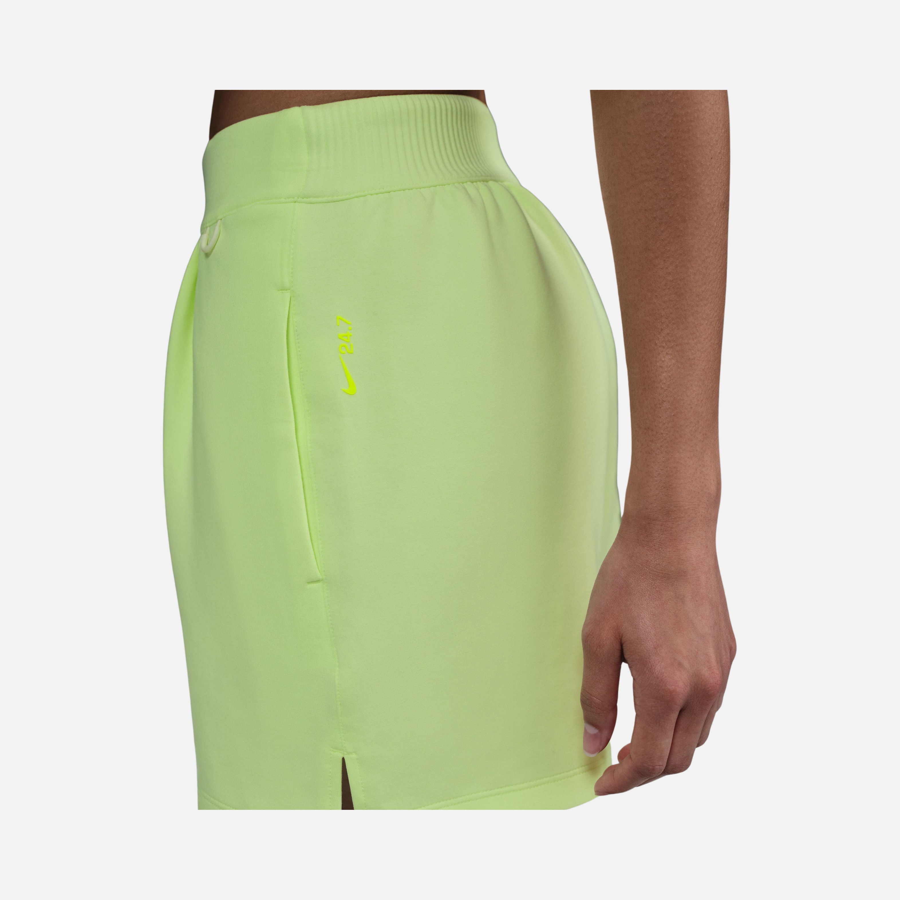 Nike 24.7 Dri-fit Short Soft Knit Kadın Şort