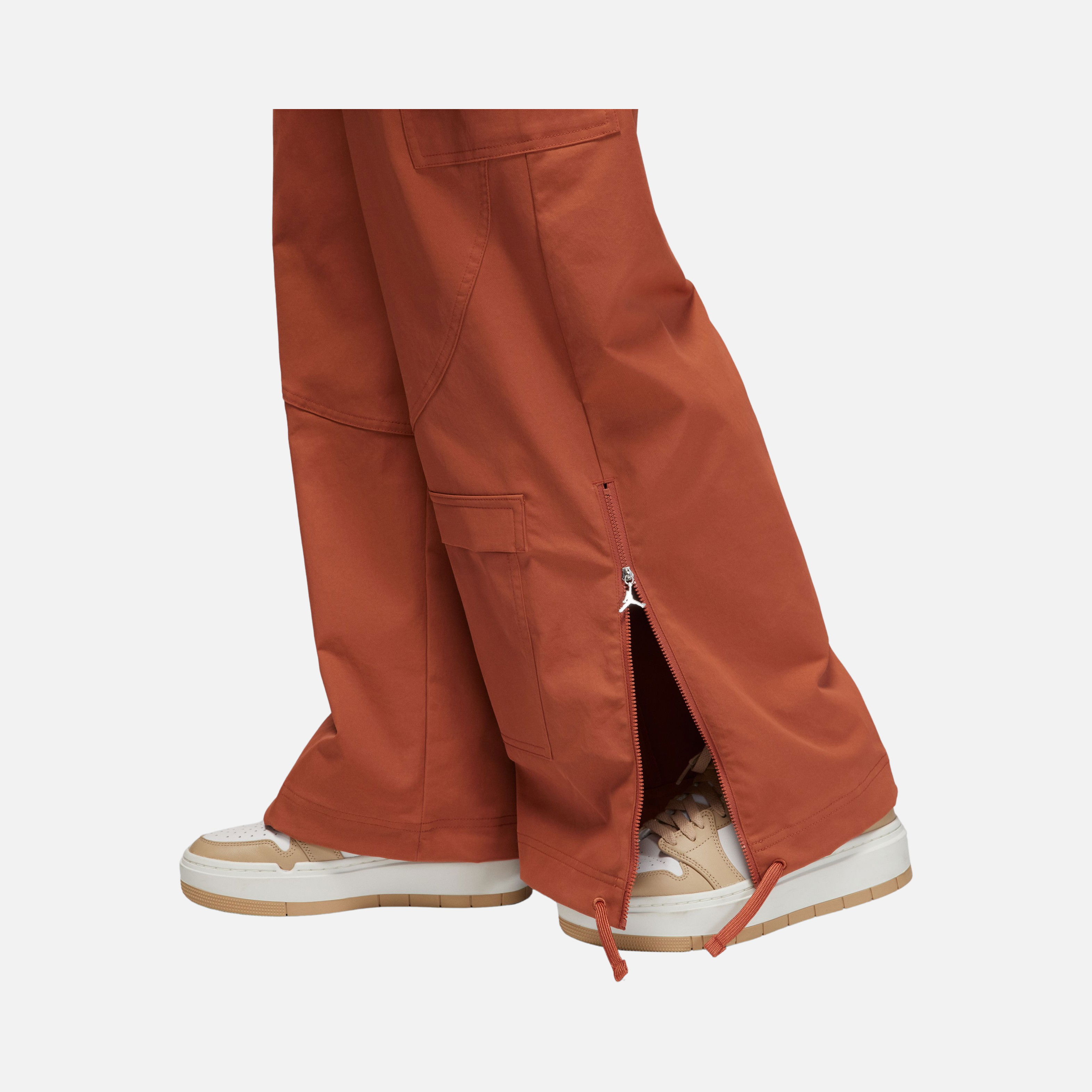 Nike Jordan Heavyweight Chicago Water Repellent Fabric Kadın Eşofman Altı