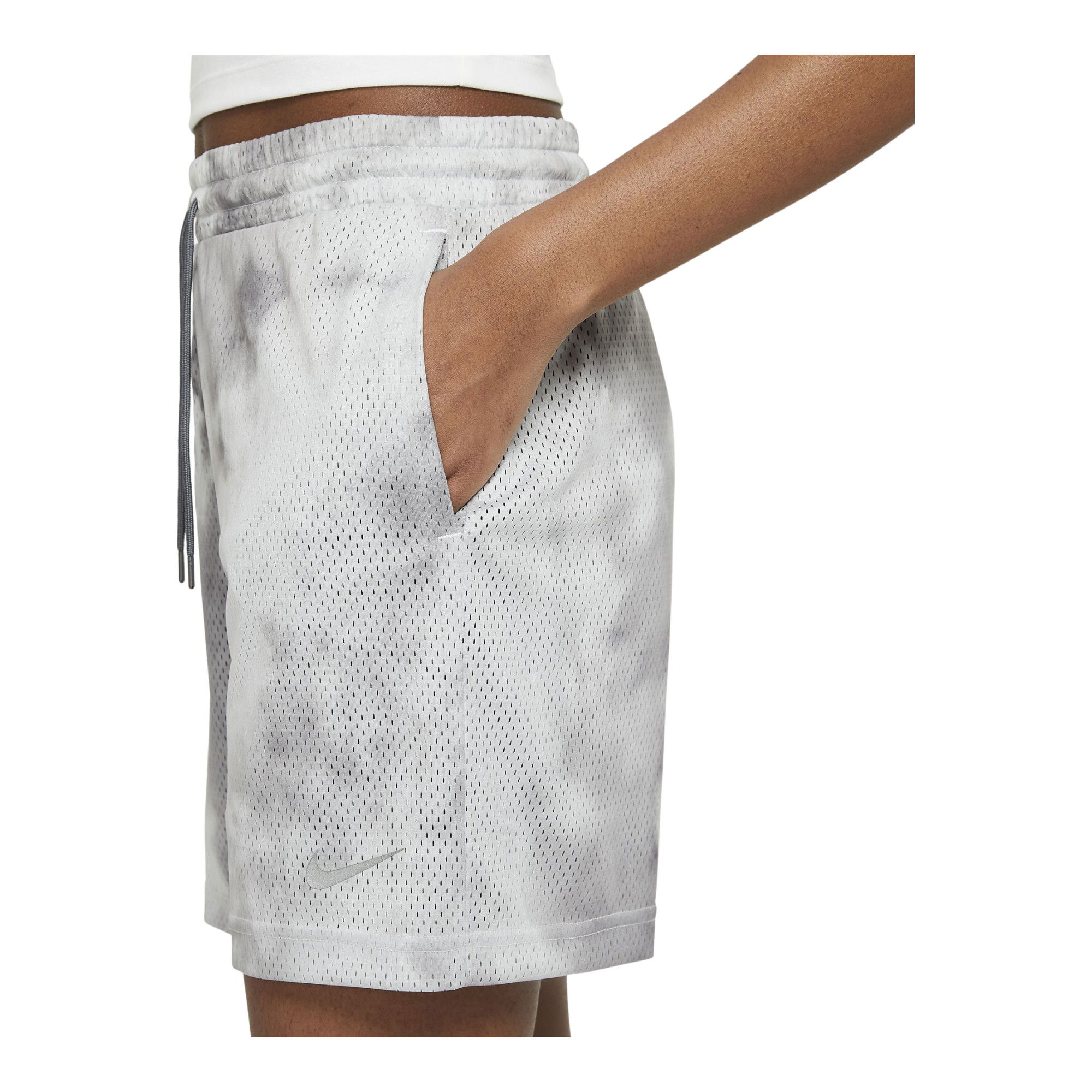 Nike Sportswear Icon Clash High-Rise Kadın Şort