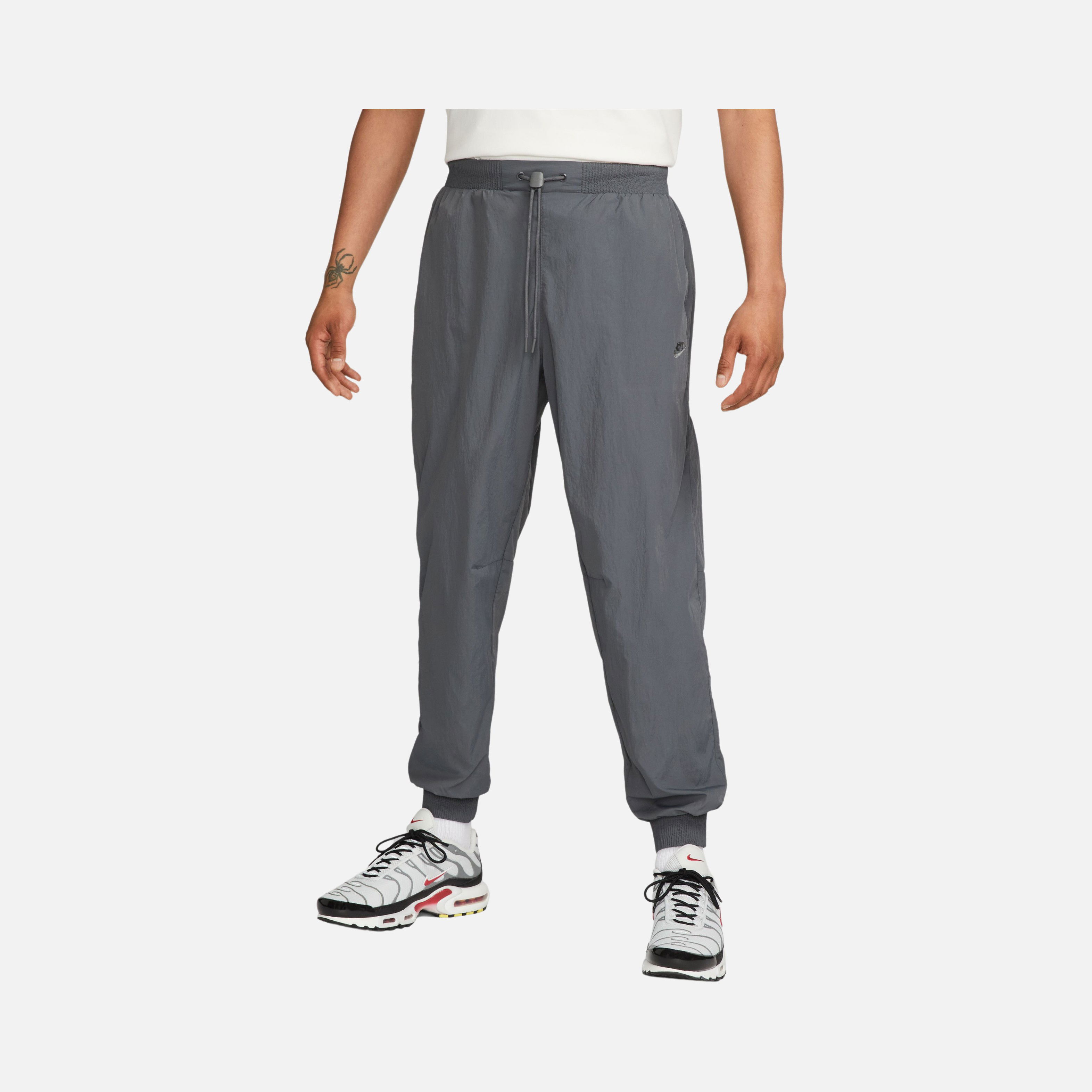 Nike Sportswear Tech Pack Woven Repel UV Erkek Eşofman Altı