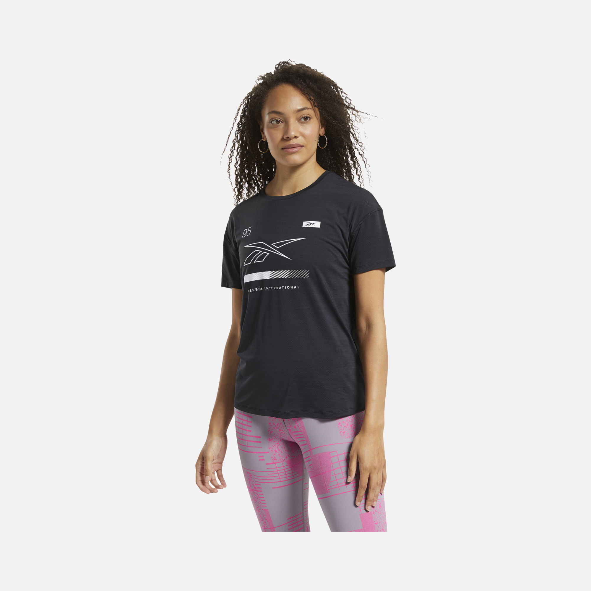 Reebok ACTIVCHILL Graphic Short-Sleeve Kadın Tişört