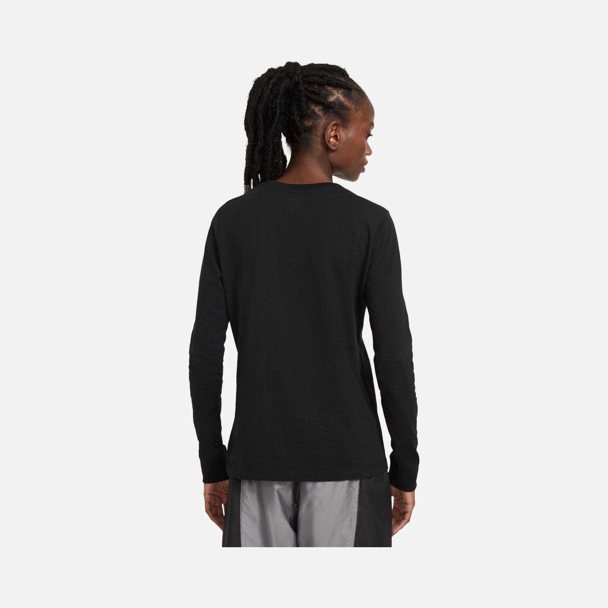 Nike Sportswear Essentials Long-Sleeve Kadın Tişört