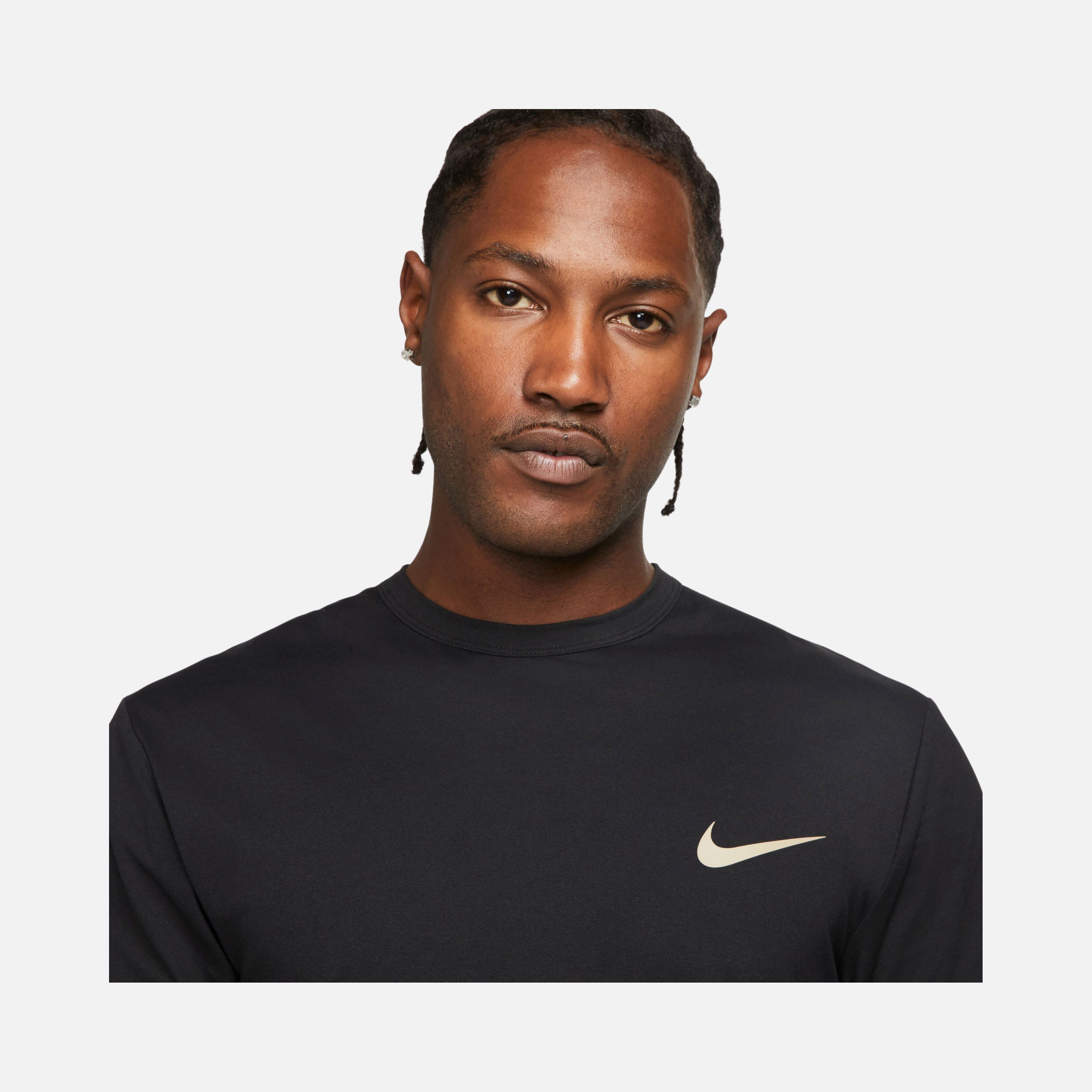 Nike Dri-Fit UV Hyverse Fitness Short-Sleeve Erkek Tişört