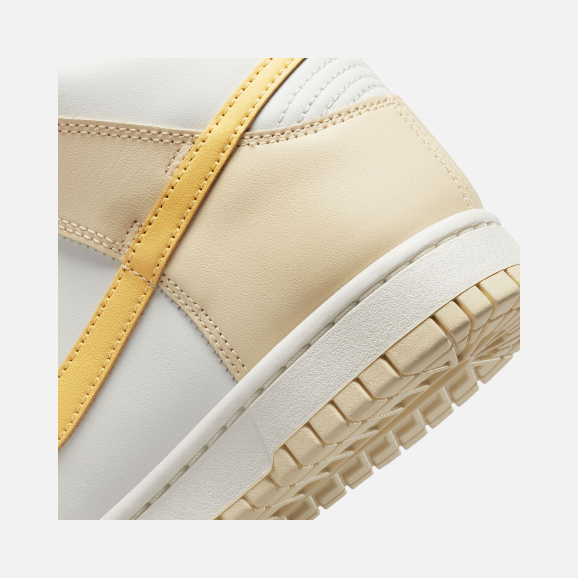 Nike Dunk High Kadın Spor Ayakkabı