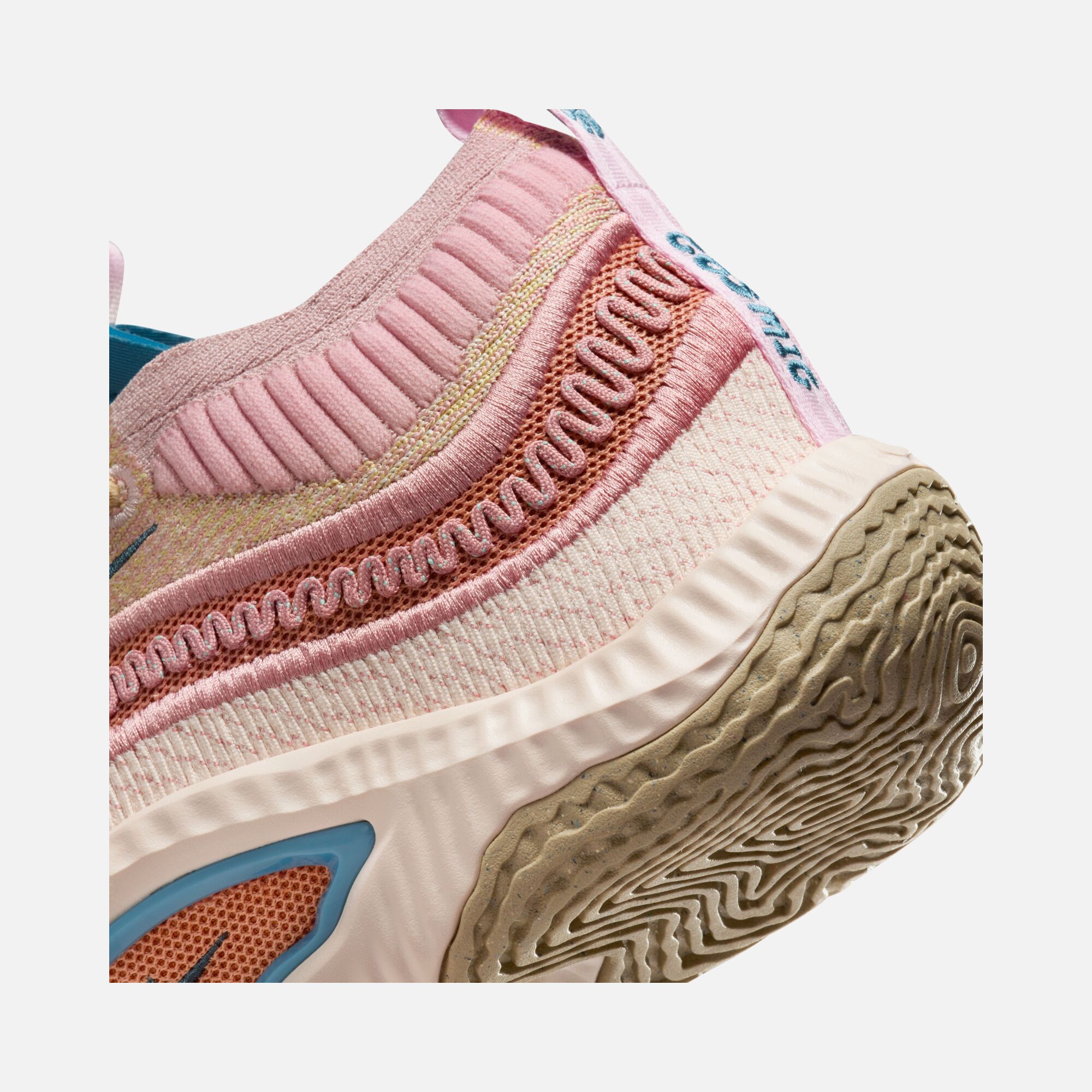 Nike Cosmic Unity 3 Erkek Basketbol Ayakkabısı