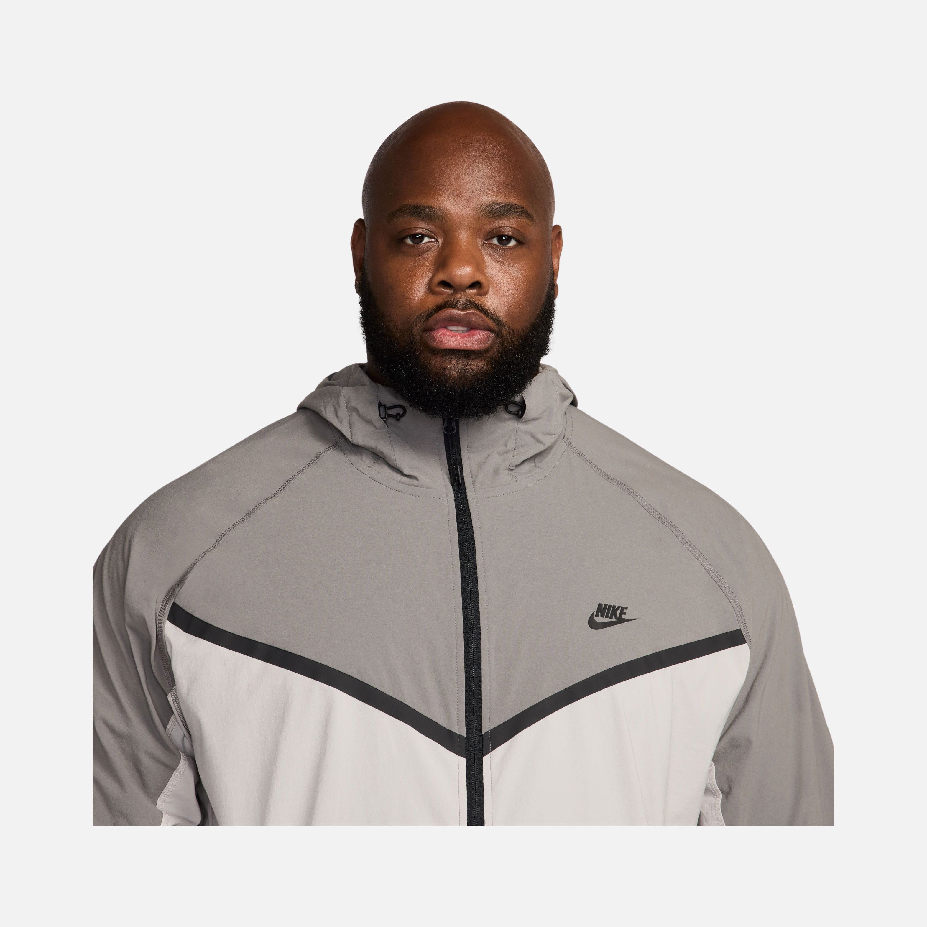 Nike Tech Woven Windrunner Full-Zip Hooded Erkek Ceket