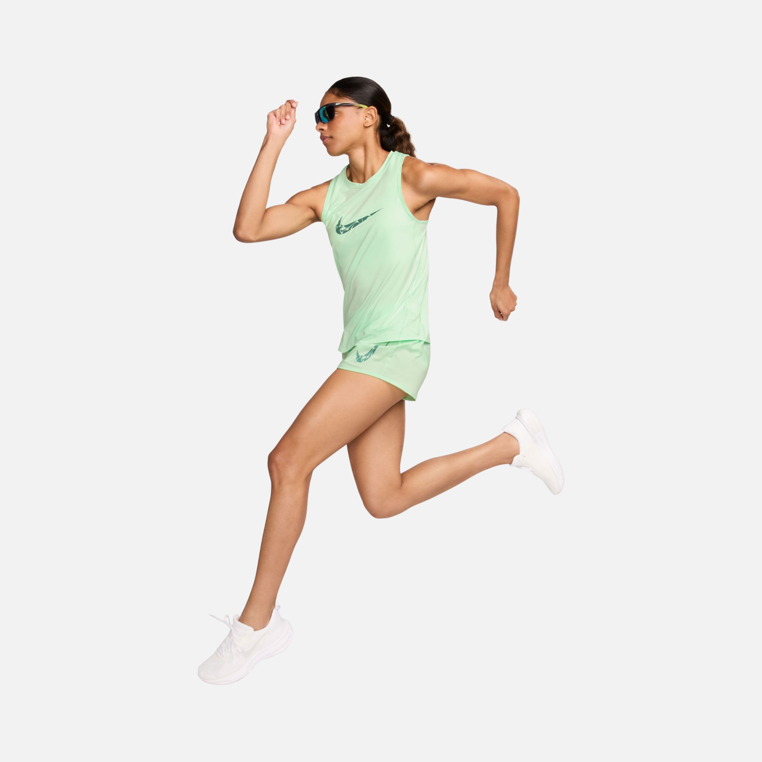 Nike One Swoosh Dri-Fit Mid-Rise 8cm (approx.) Brief-Lined Running Kadın Şort