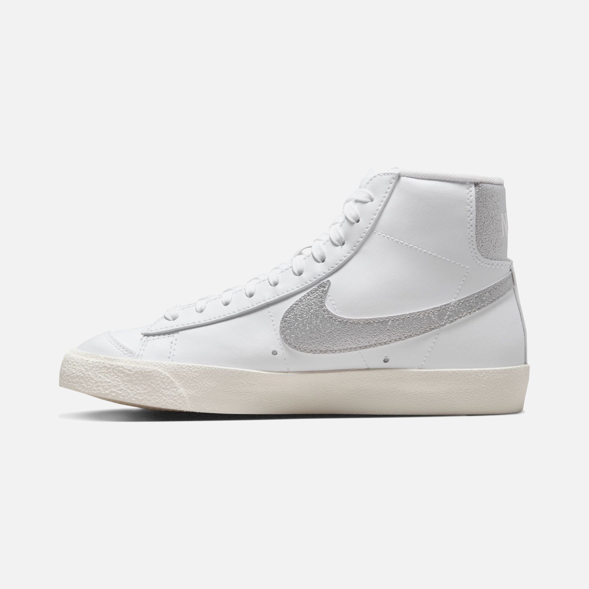 Nike Blazer Mid '77 Essentials Kadın Spor Ayakkabı