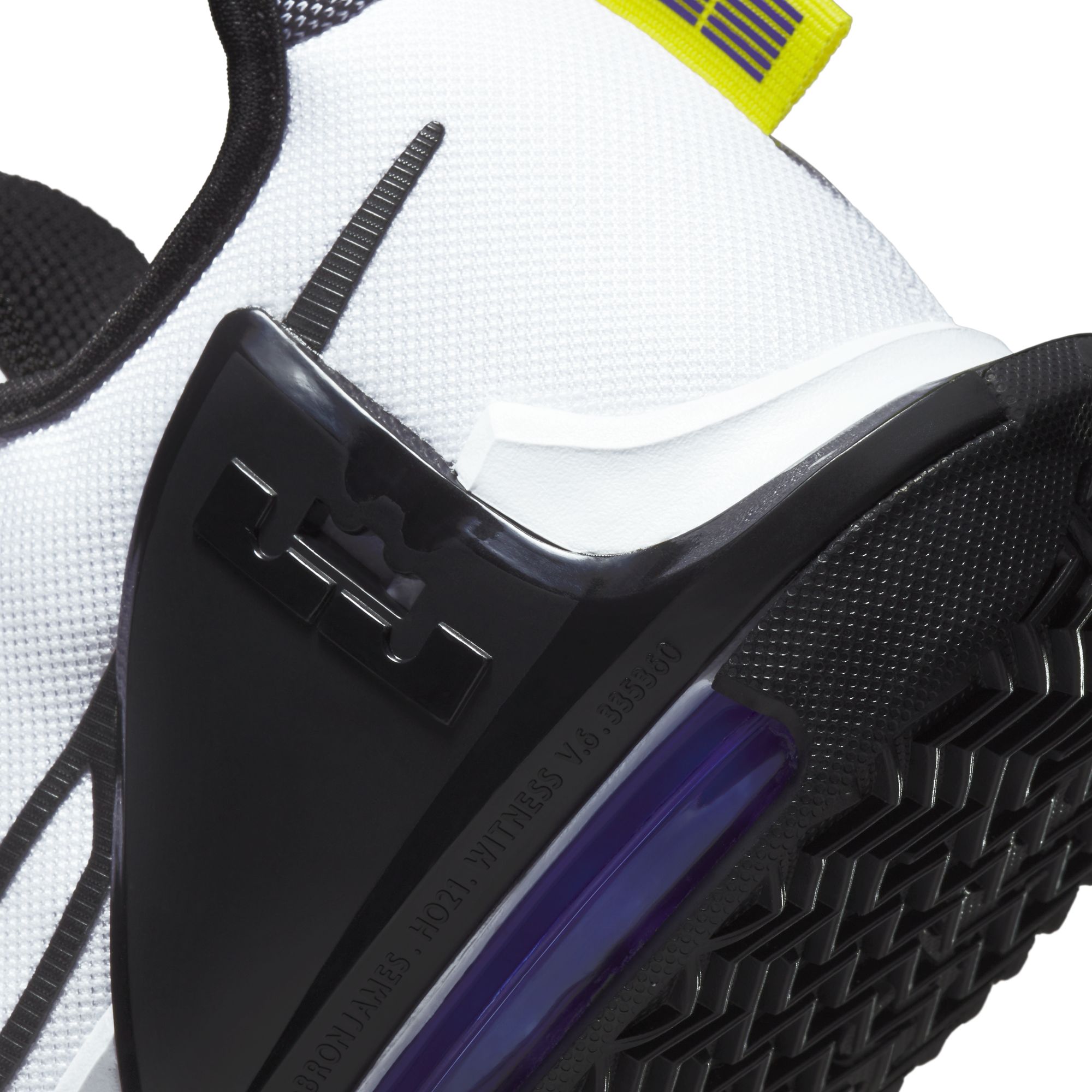 Nike LeBron James Witness VI Erkek Basketbol Ayakkabısı