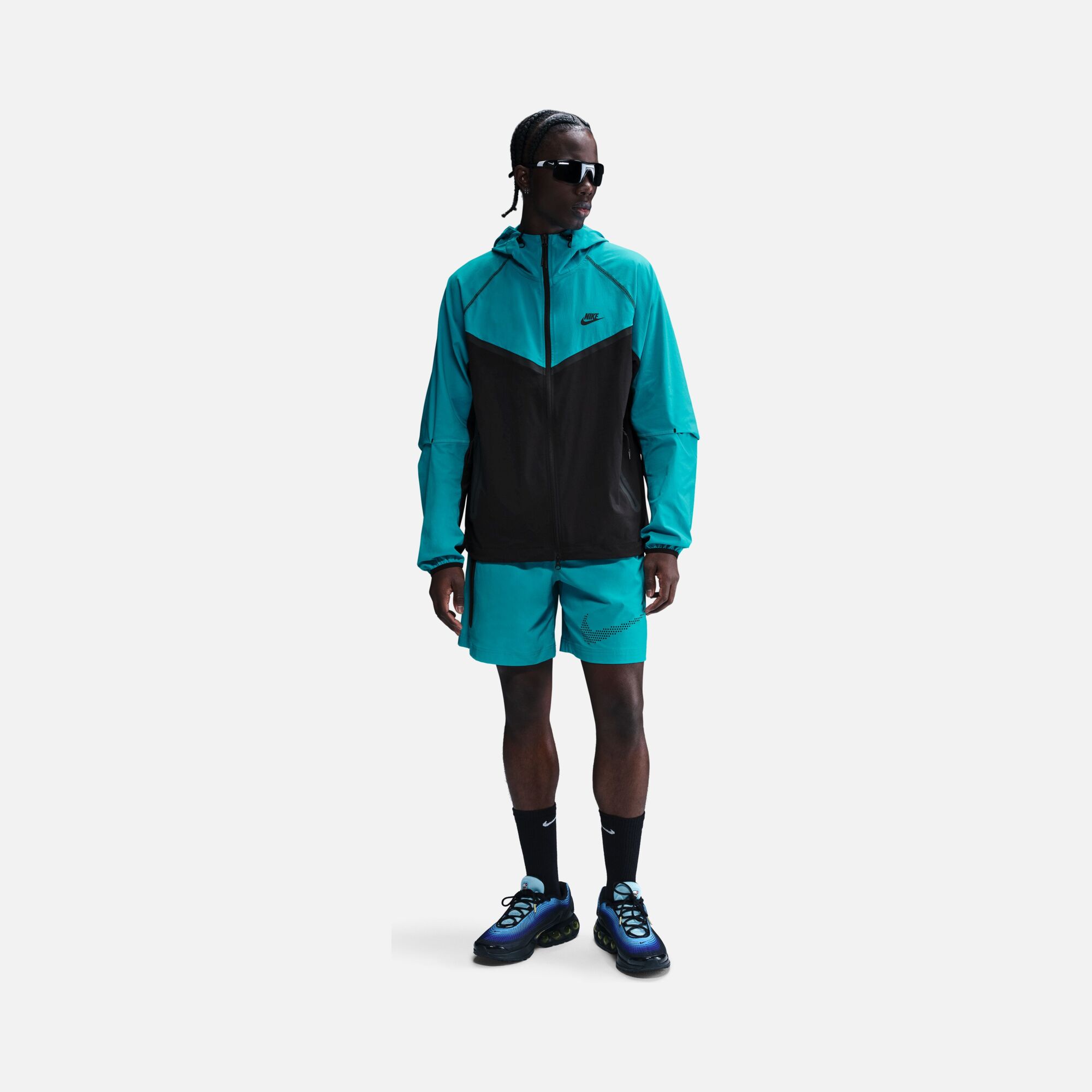 Nike Tech Woven Windrunner Full-Zip Hooded Erkek Ceket