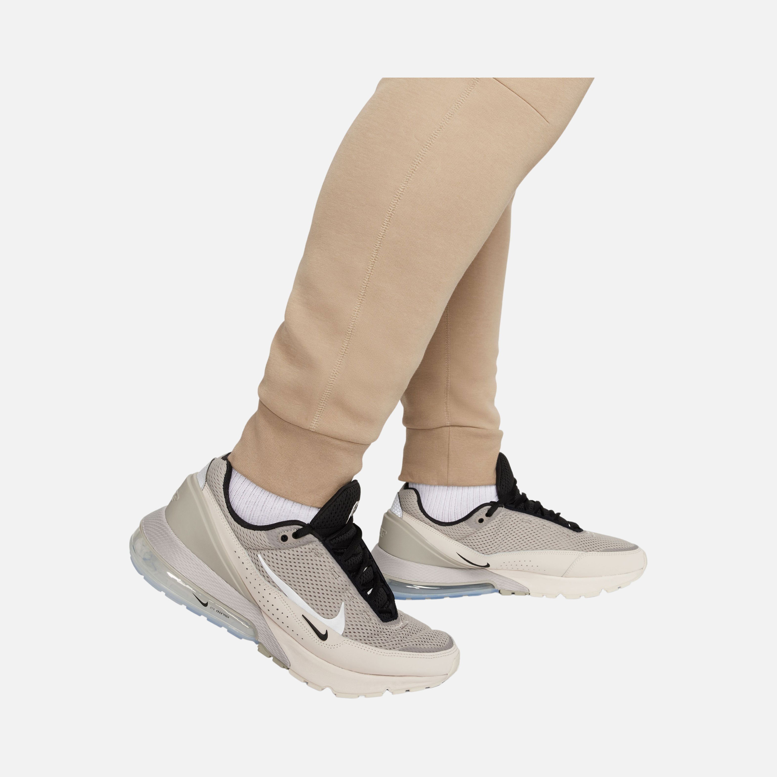 Nike Sportswear Tech Fleece SS24 Erkek Eşofman Altı