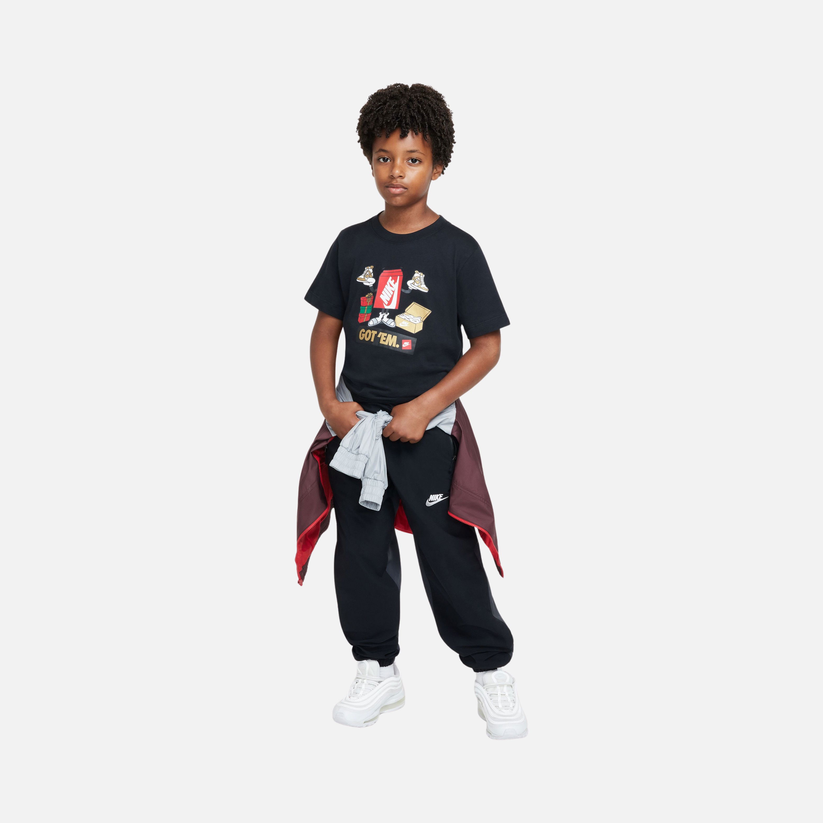 Nike Sportswear Boxy Got 'Em Graphic Short-Sleeve Çocuk Tişört