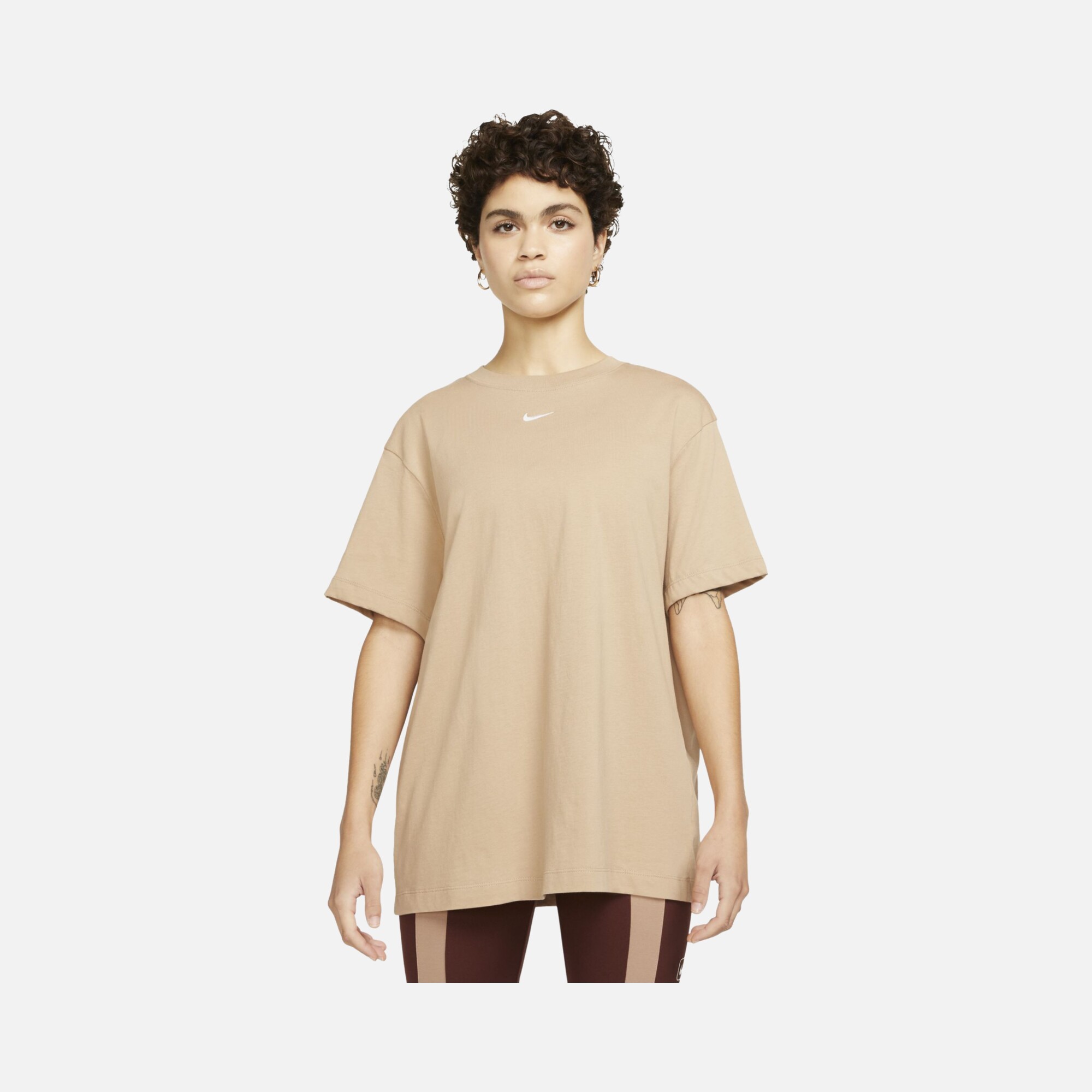 Nike Sportswear Essential Short-Sleeve Kadın Tişört