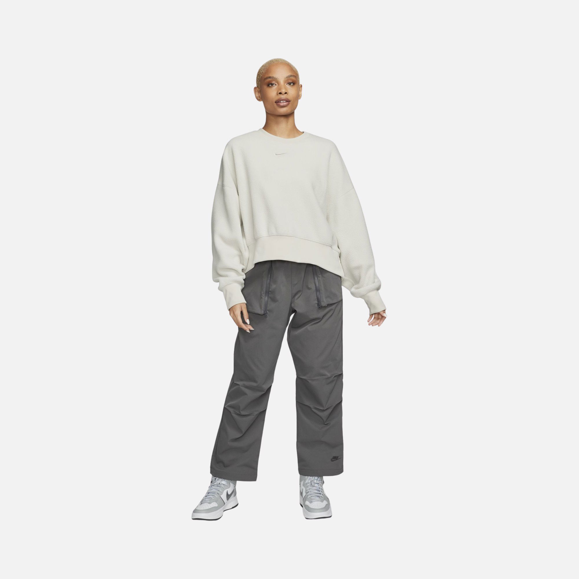 Nike Sportswear Plush Mod Cropped Crew-Neck Kadın Sweatshirt