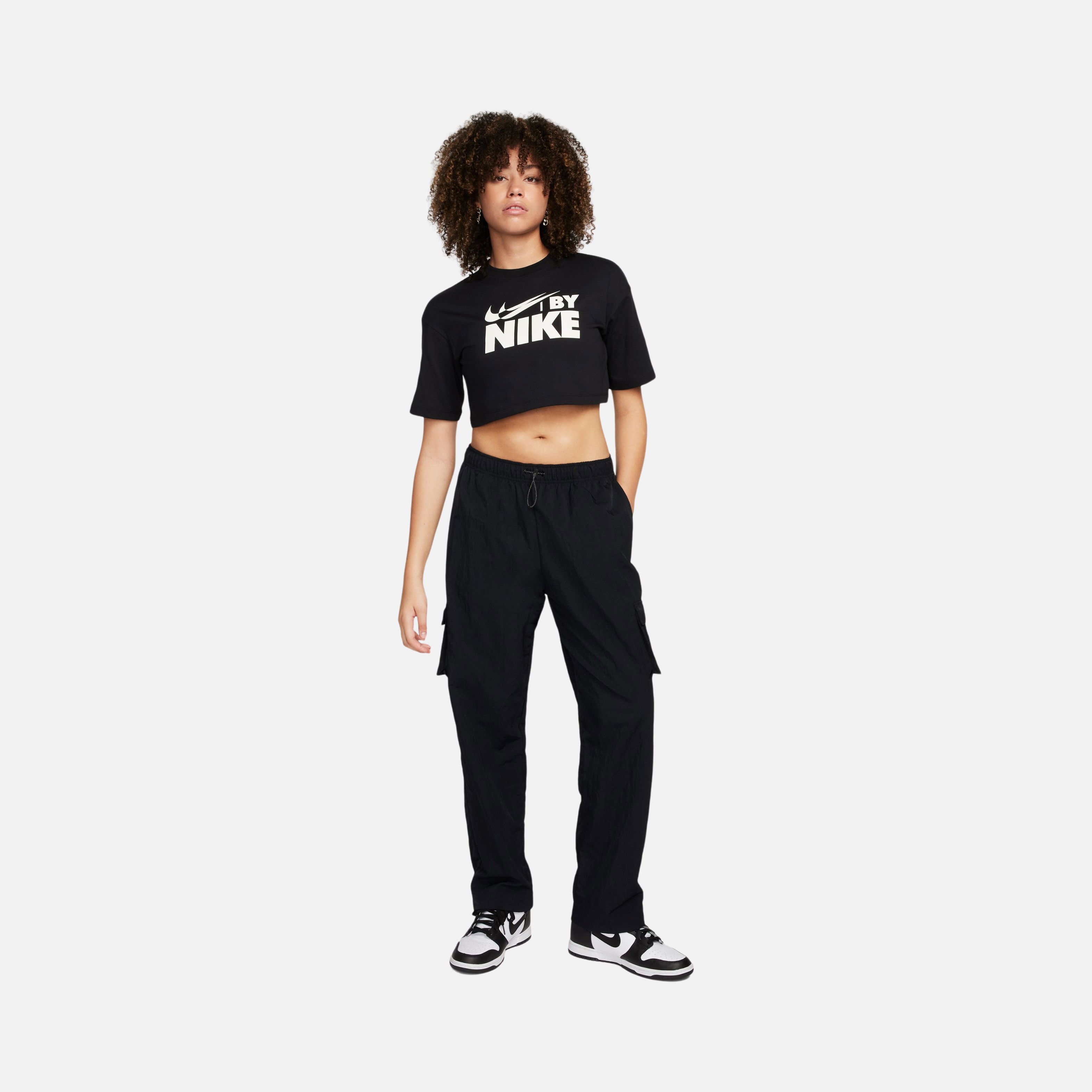 Nike Sportswear Gel Wide Cut & Off Shoulder Cropped Short-Sleeve Kadın Tişört