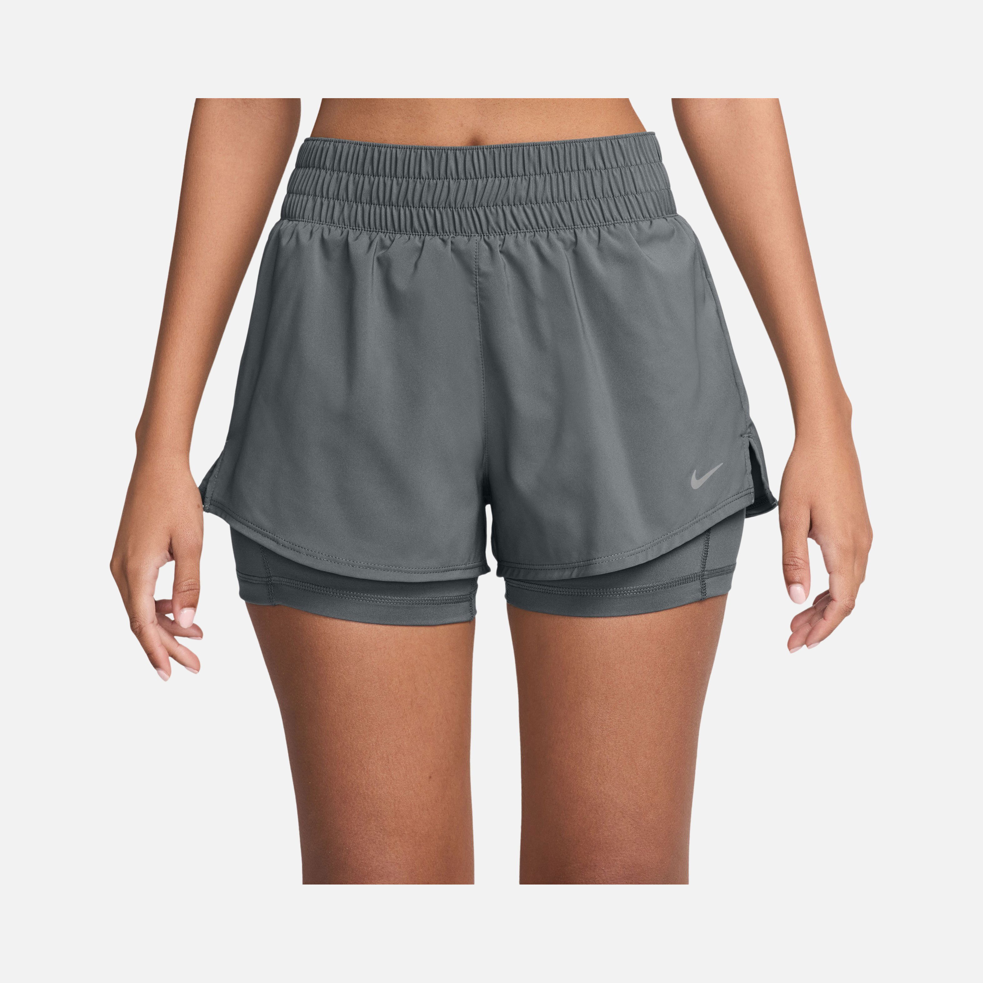 Nike One Dri-Fit Mid-Rise 8cm (approx.) 2-in-1 Training Kadın Şort