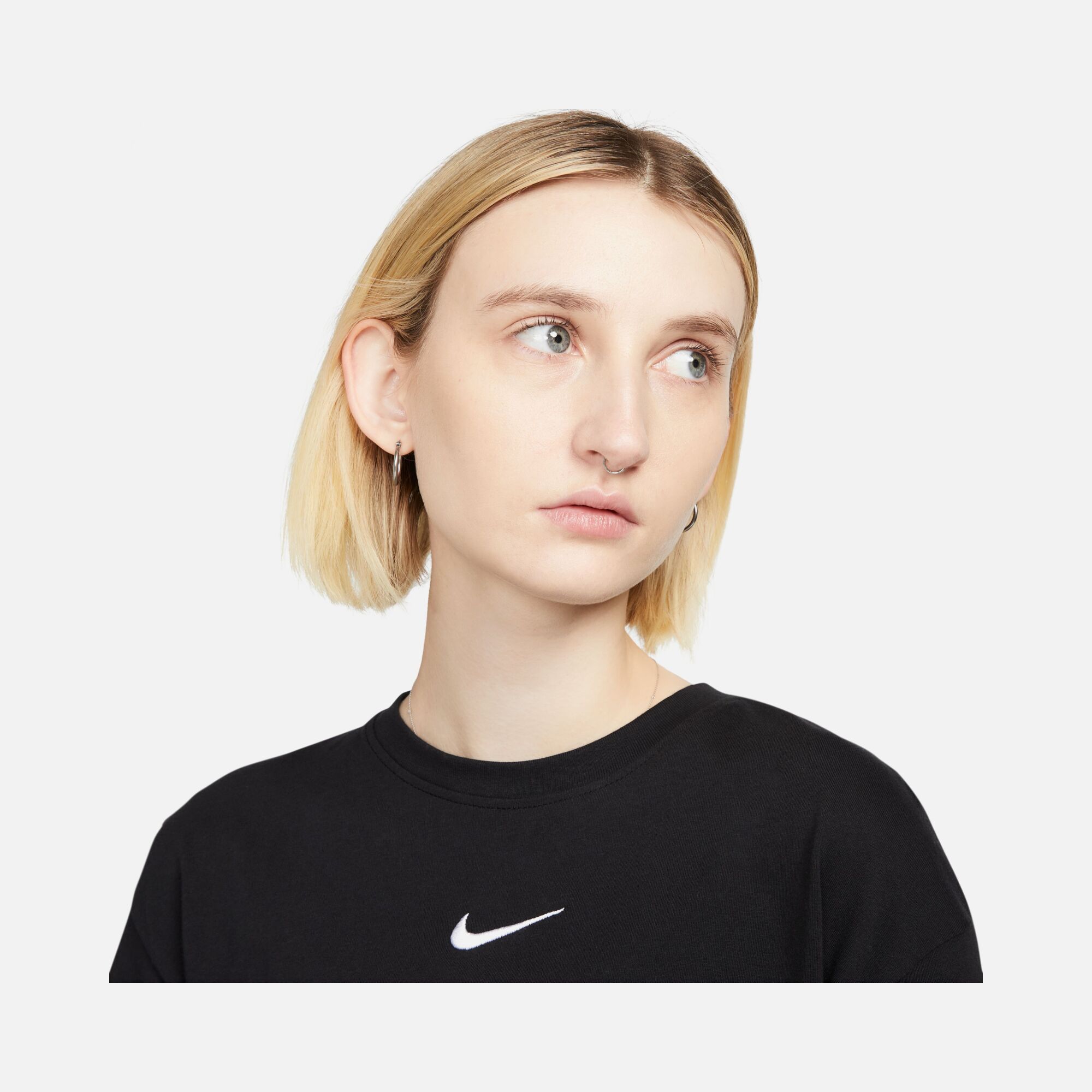 Nike Sportswear Cropped Short-Sleeve Kadın Tişört