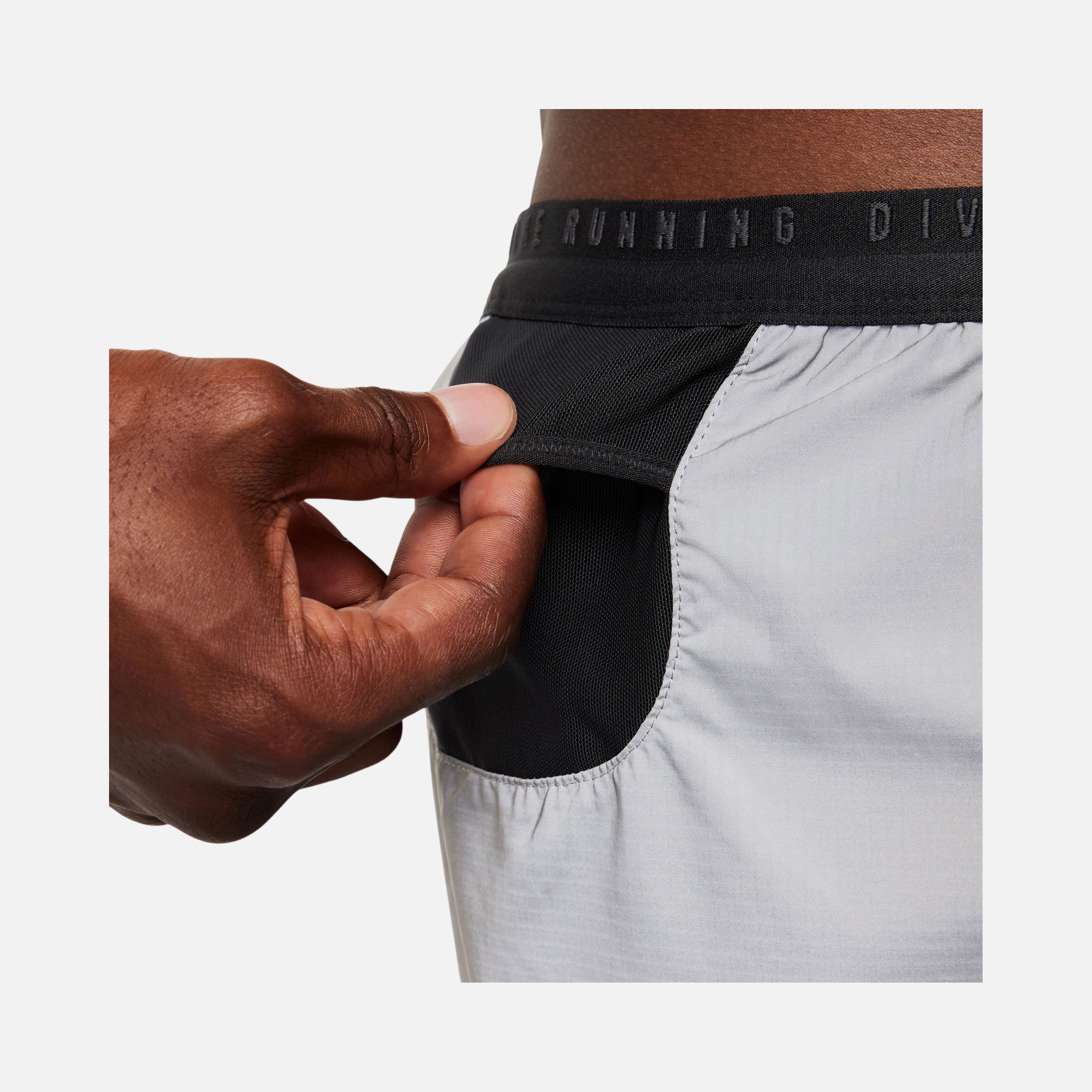 Nike Run Division Dri-Fit ADV Reflective Design 4'' 2-in-1 Running Erkek Şort