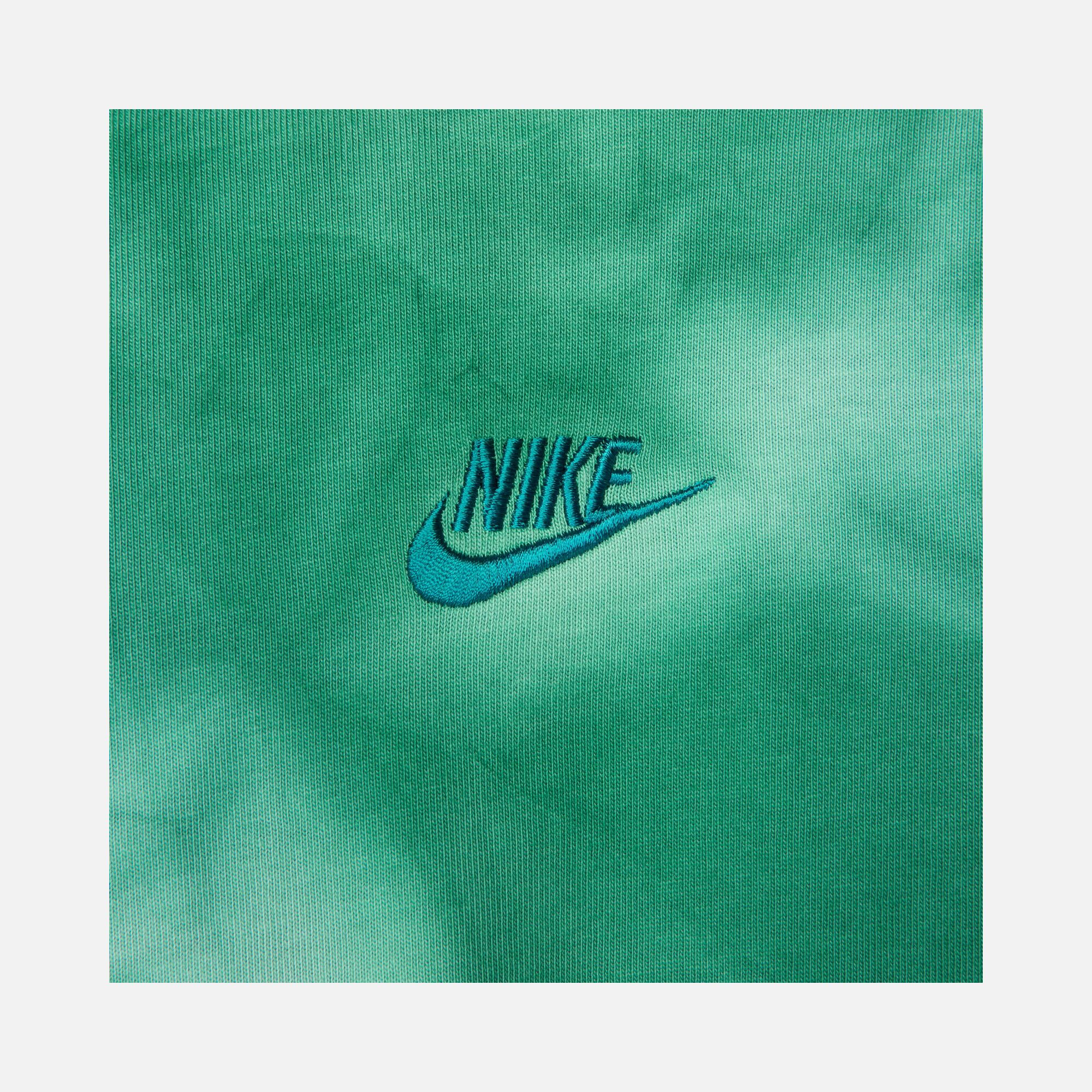 Nike Sportswear Premium Essentials Max90 Chic Dye Short-Sleeve Erkek Tişört
