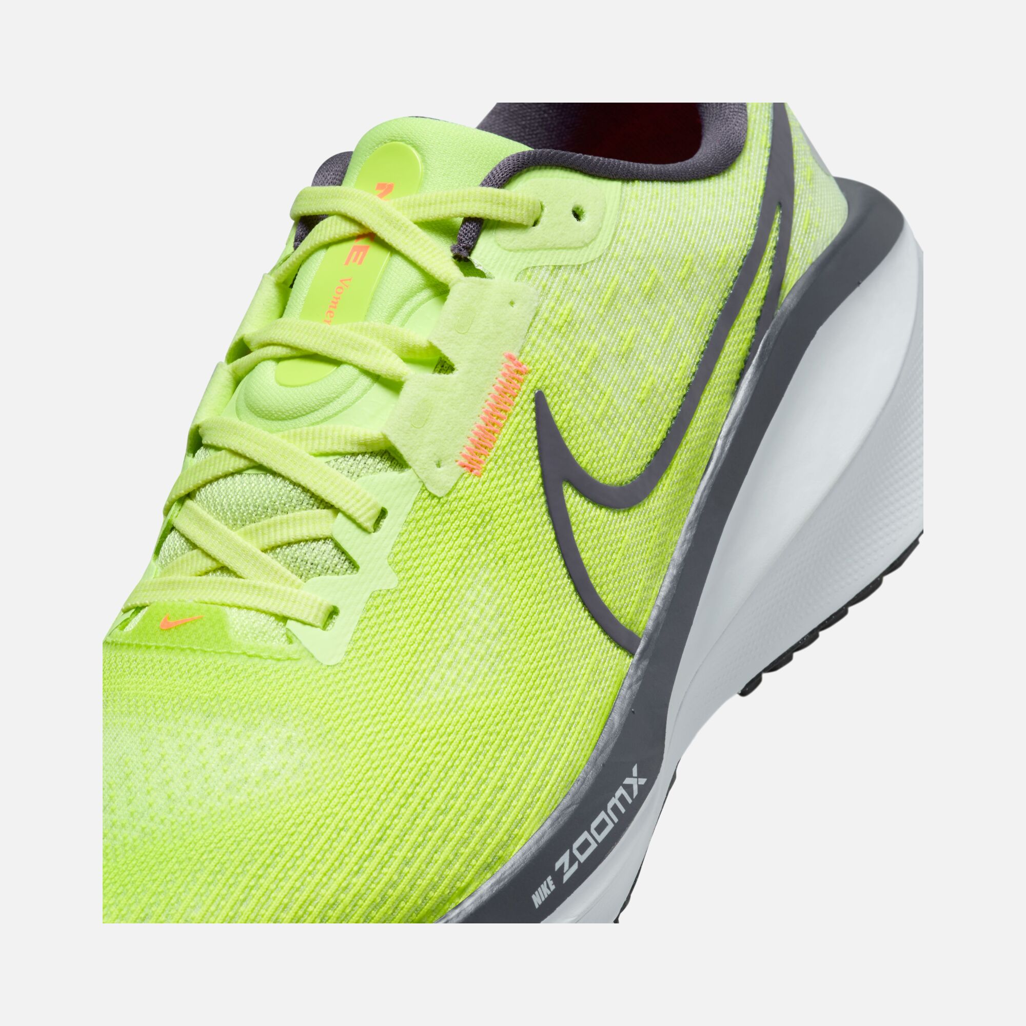 Nike Vomero 17 Road Running Kadın Spor Ayakkabı