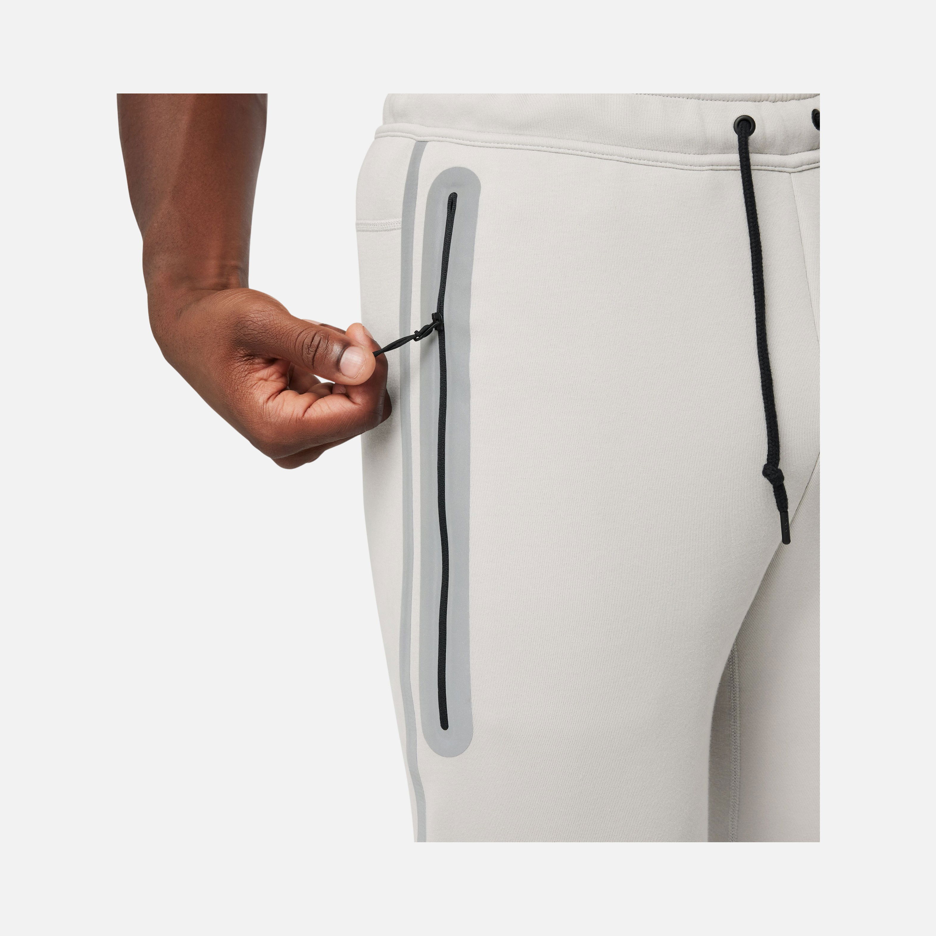 Nike Sportswear Tech Seasonal Tech Fleece+ Erkek Eşofman Altı