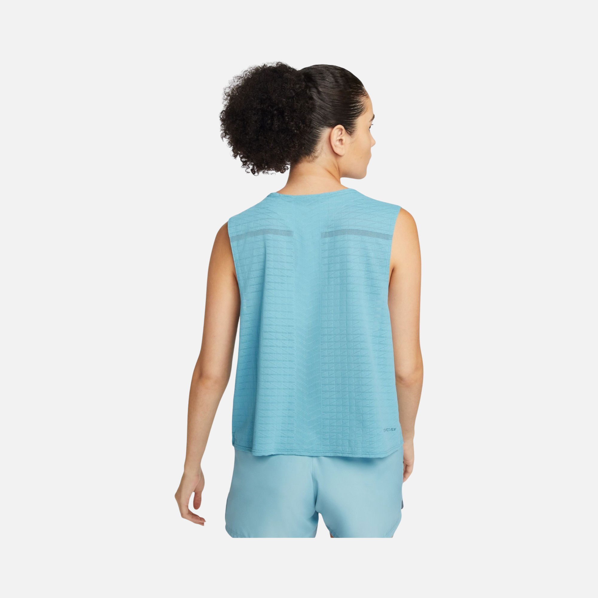 Nike Dri-Fit ADV Run Division Engineered Running Kadın Atlet