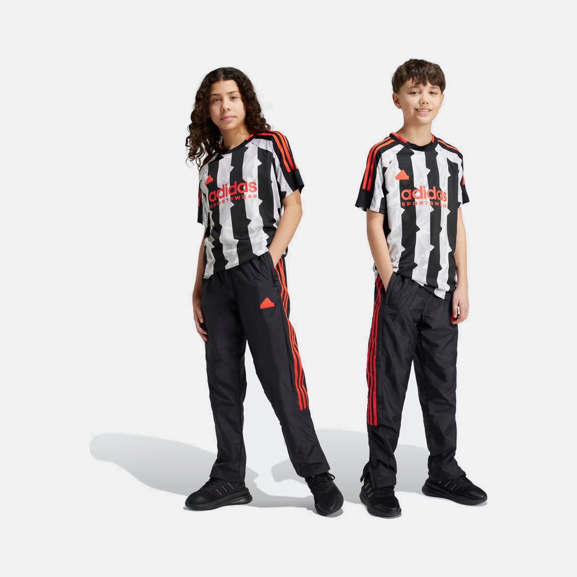 adidas Clothing Tiro Woven 3-Stripes Çocuk Eşofman Altı