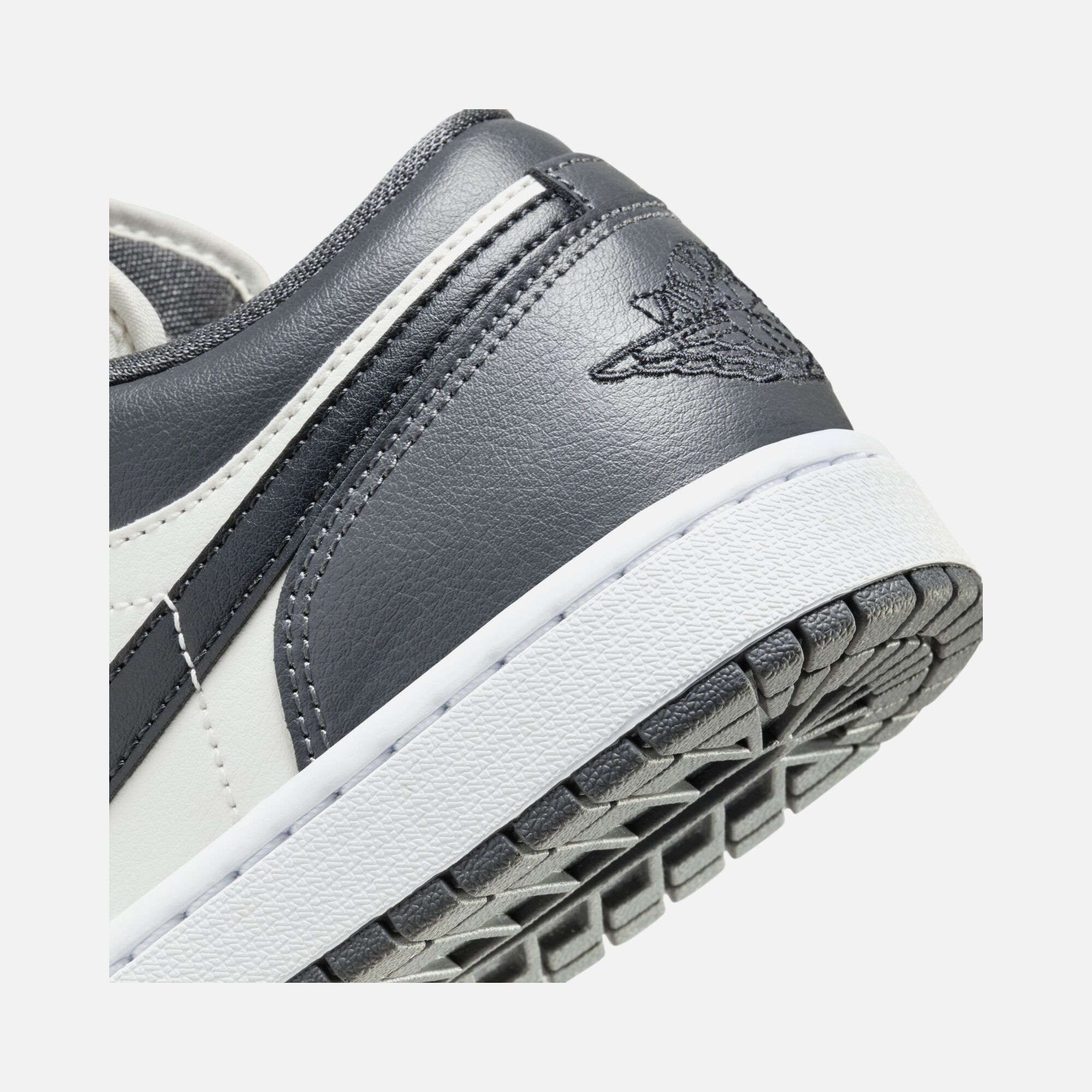 Nike Air Jordan 1 Low Kadın Spor Ayakkabı