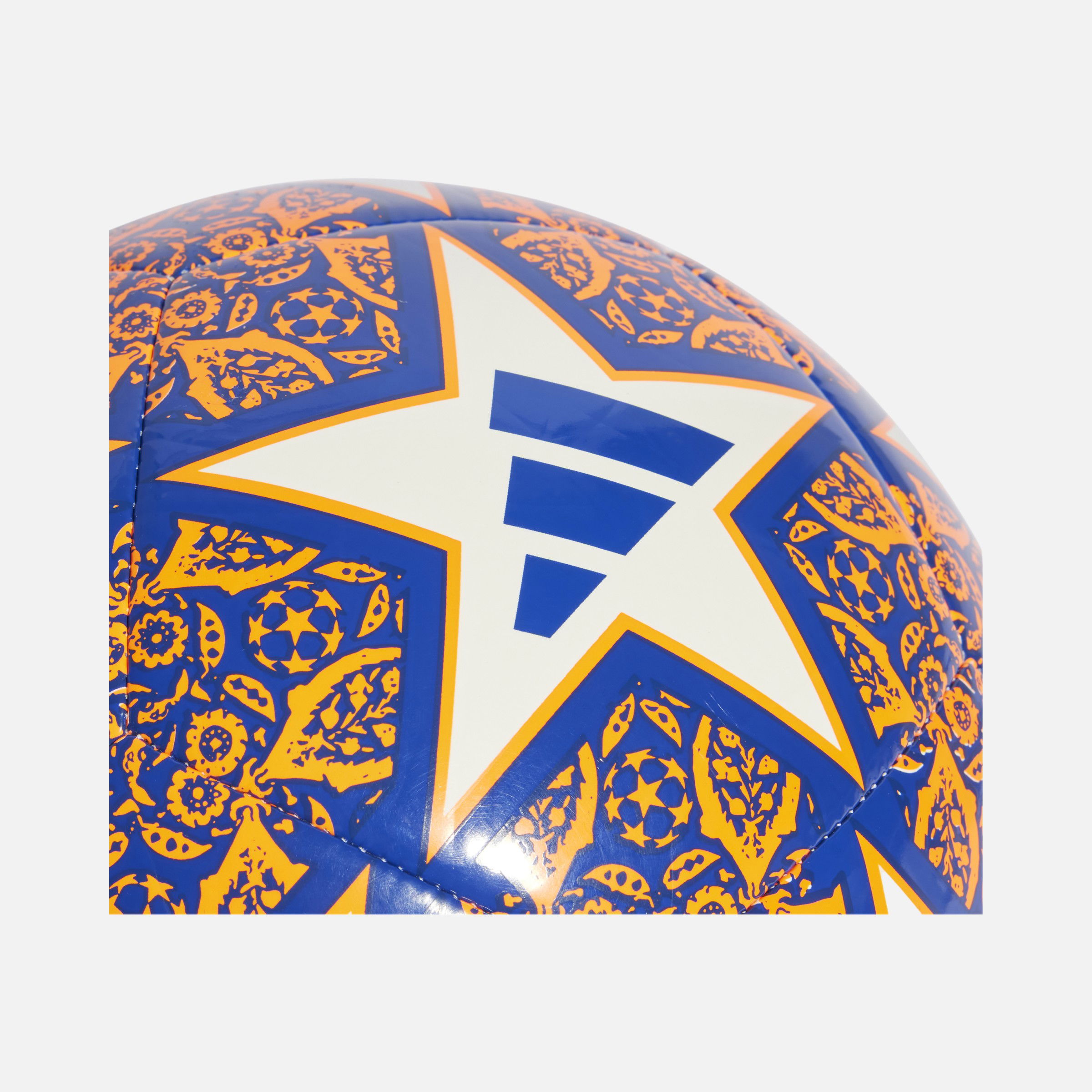 adidas Ucl Club İstanbul No:5 Futbol Topu