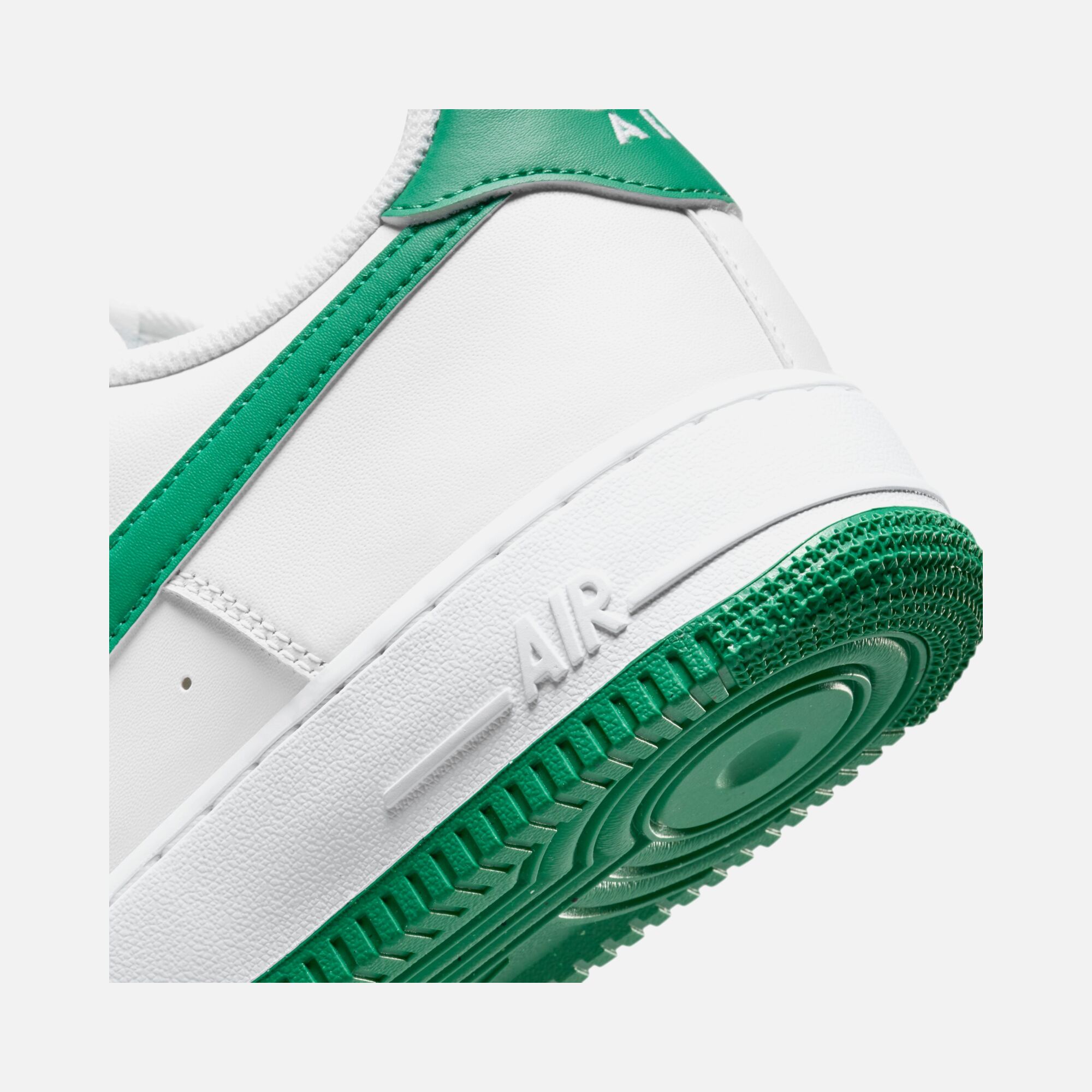 Nike Air Force 1 '07 FW24 Erkek Spor Ayakkabı