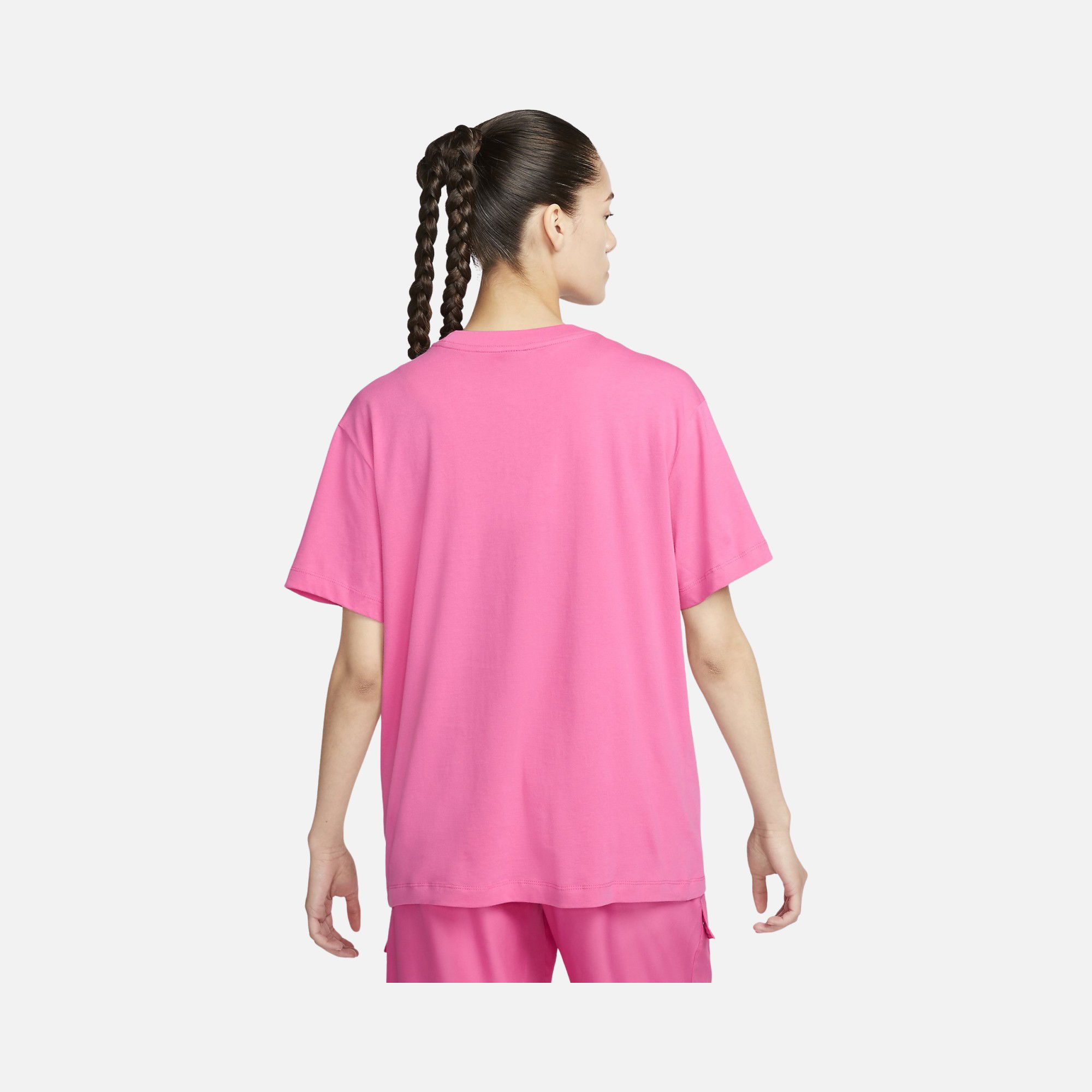 Nike Sportswear Printed Boyfriend Short-Sleeve Kadın Tişört