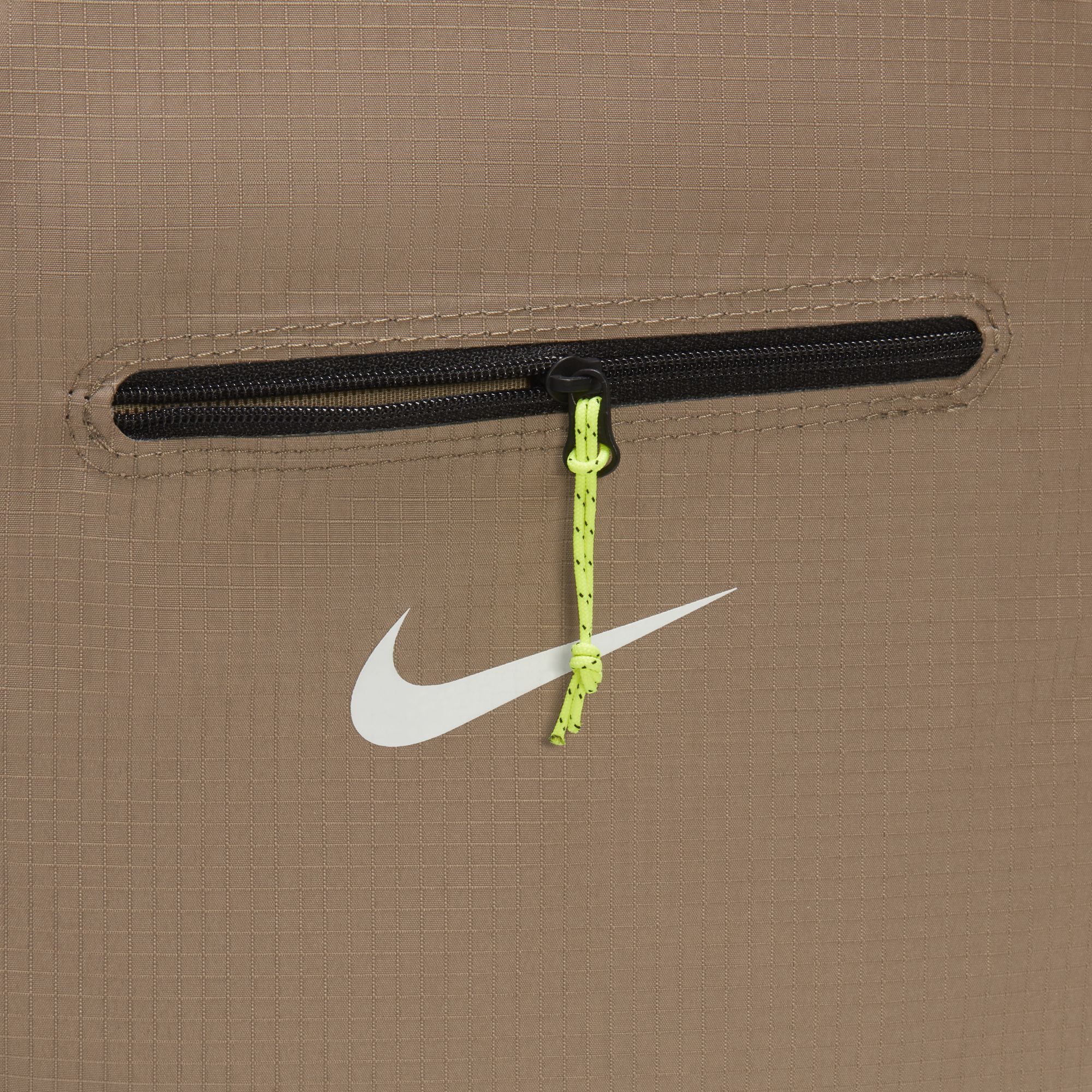 Nike Stash (17 L) Unisex Sırt Çantası