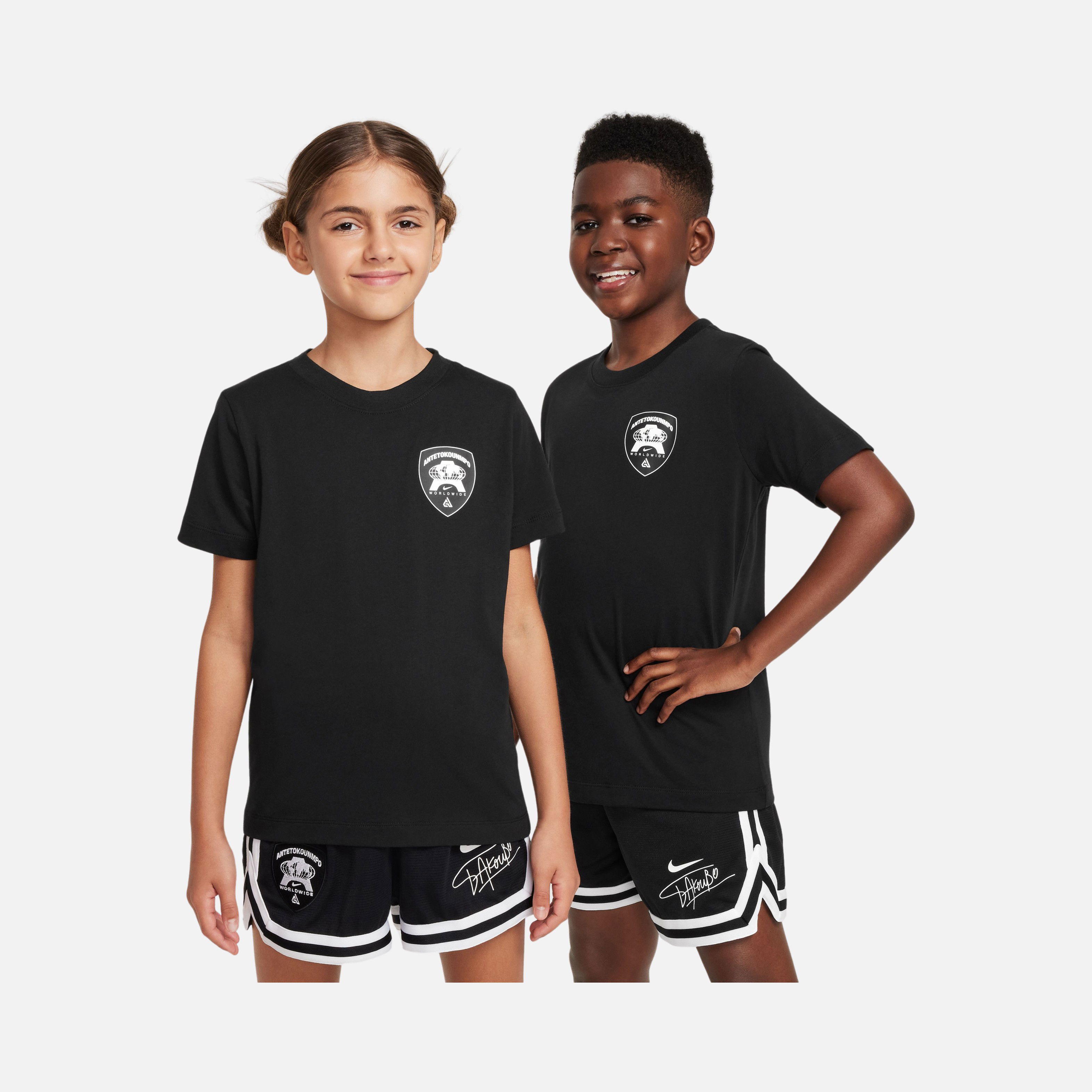 Nike Sportswear Giannis Short-Sleeve Çocuk Tişört