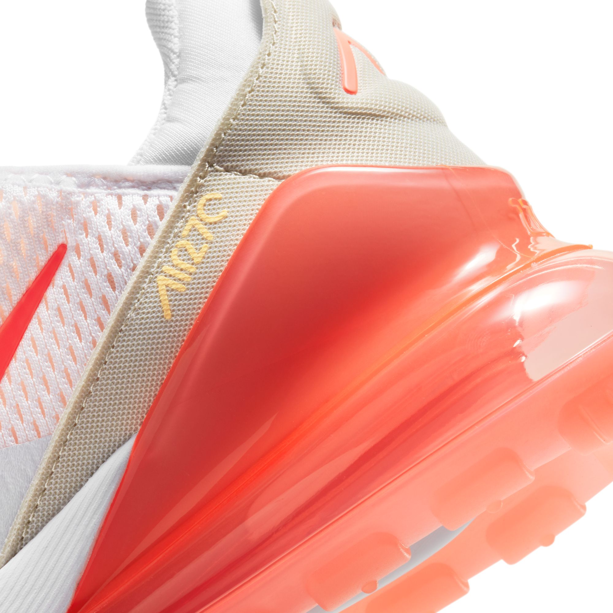 Nike Air Max 270 Essential Kadın Spor Ayakkabı