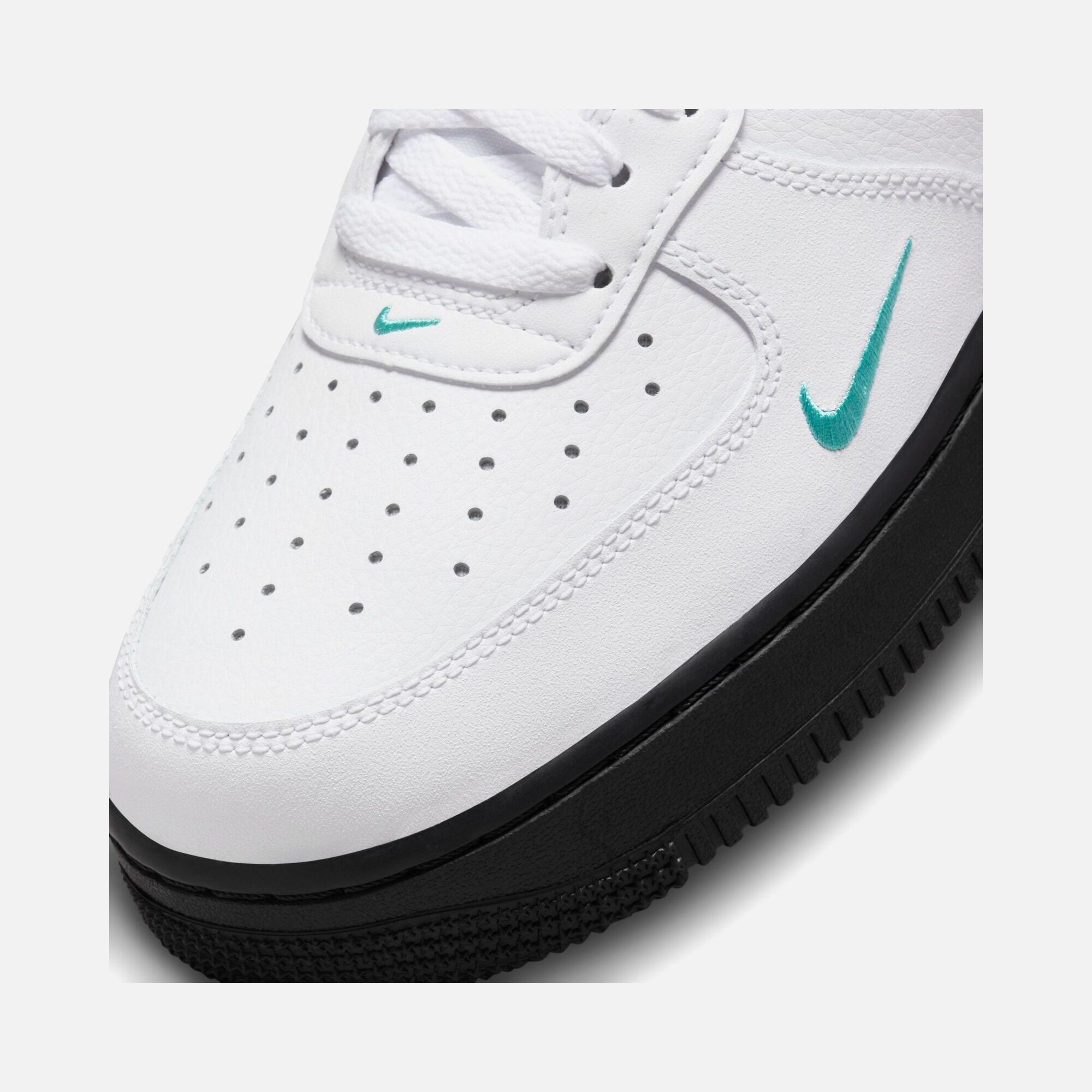 Nike Air Force 1 '07 LV8 "Cut-Out Swoosh" Erkek Spor Ayakkabı