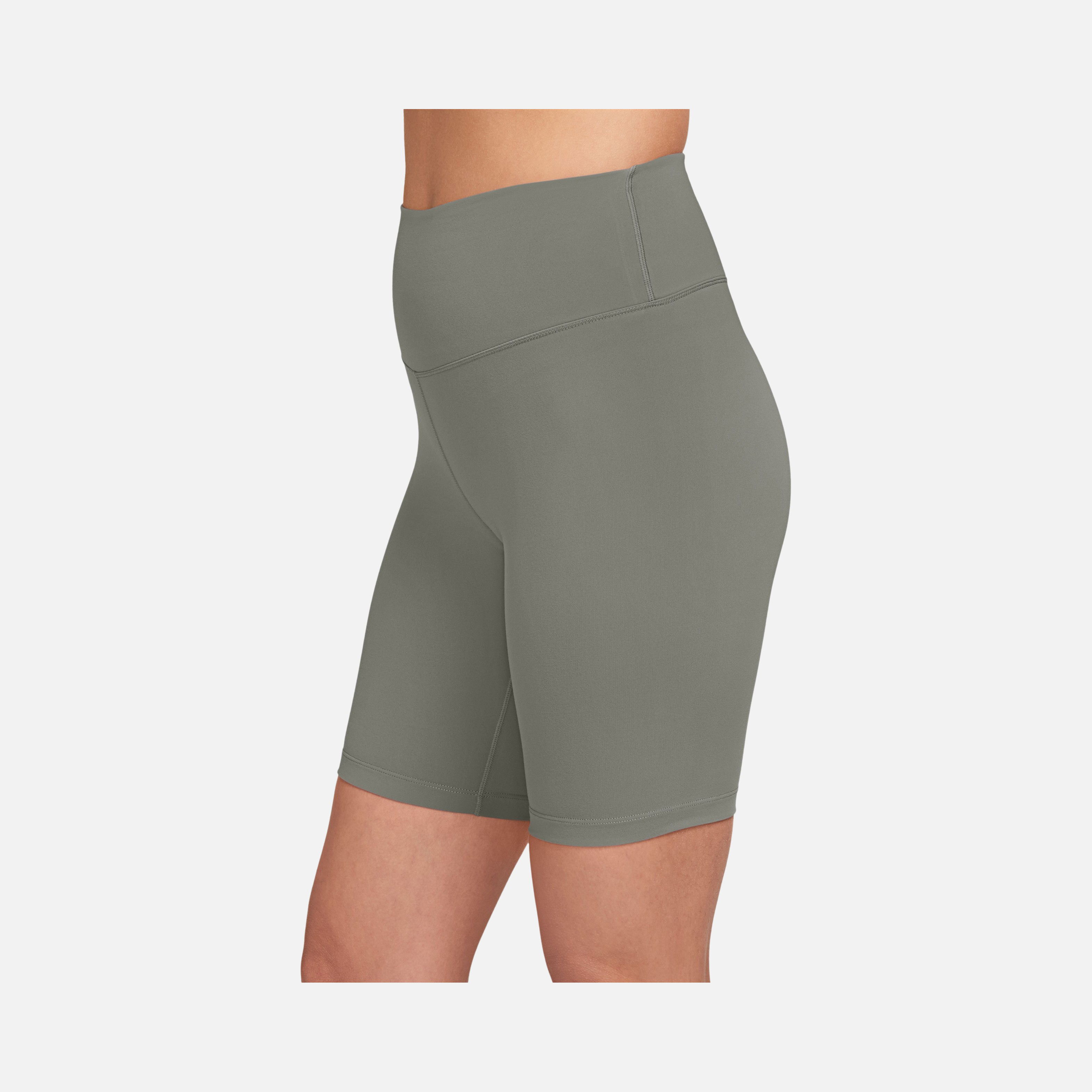 Nike Dri-Fit One High-Waisted 20.5cm (approx.) Biker Training Kadın Şort