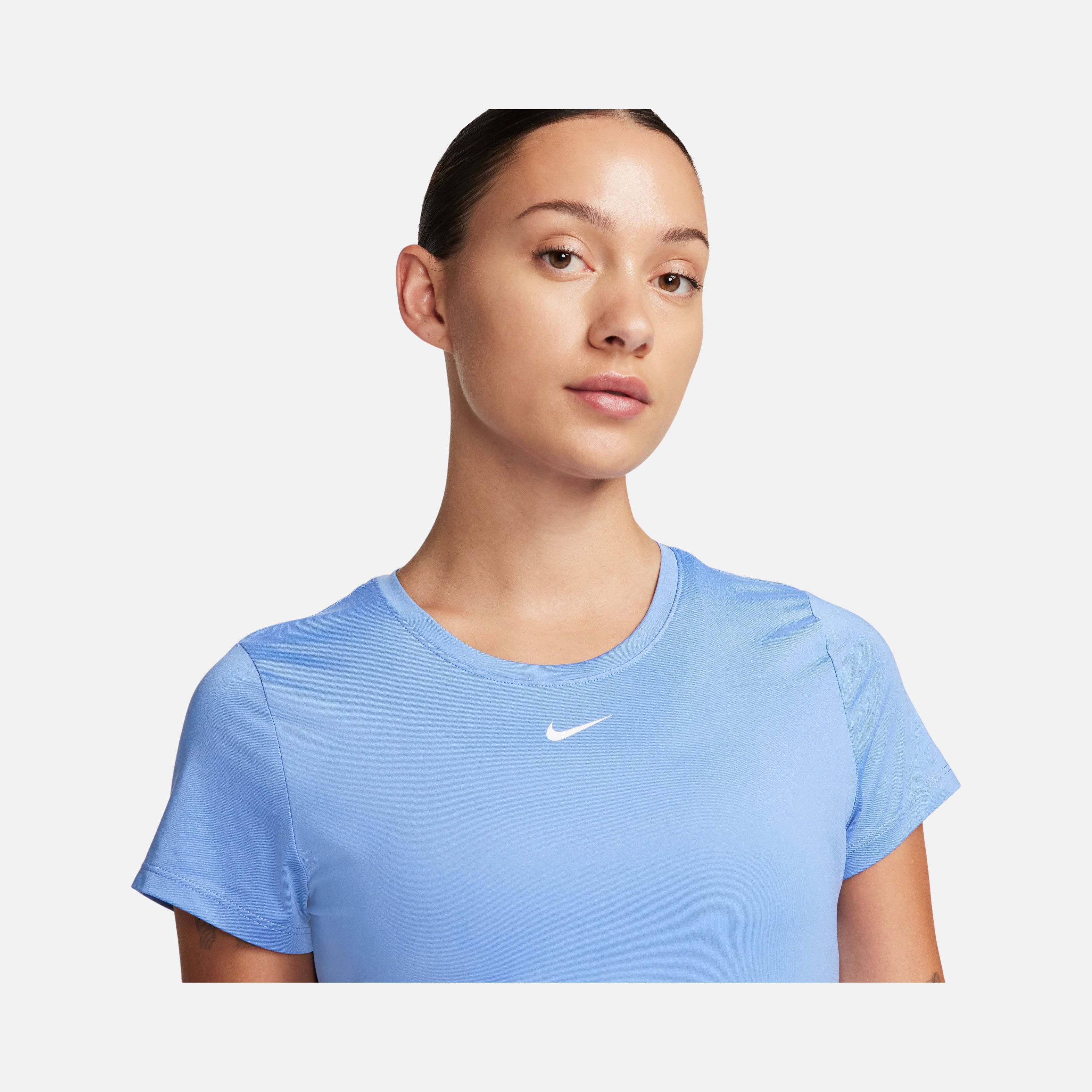 Nike Dri-Fit One Slim-Fit Short-Sleeve Kadın Tişört