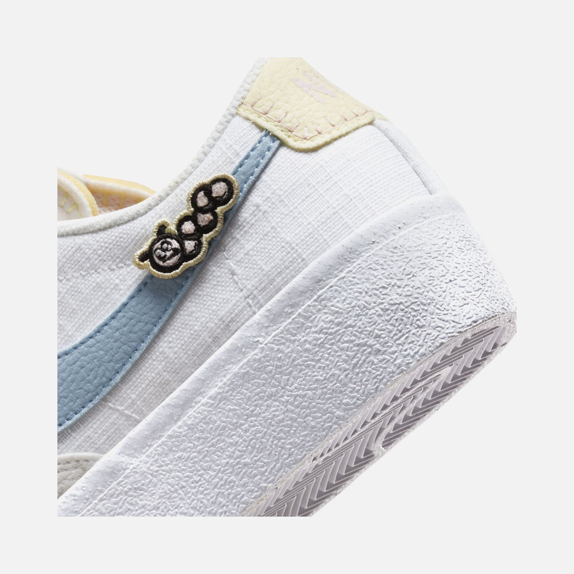 Nike Blazer Low Platform SE “Happiness is…” Next Nature Kadın Spor Ayakkabı