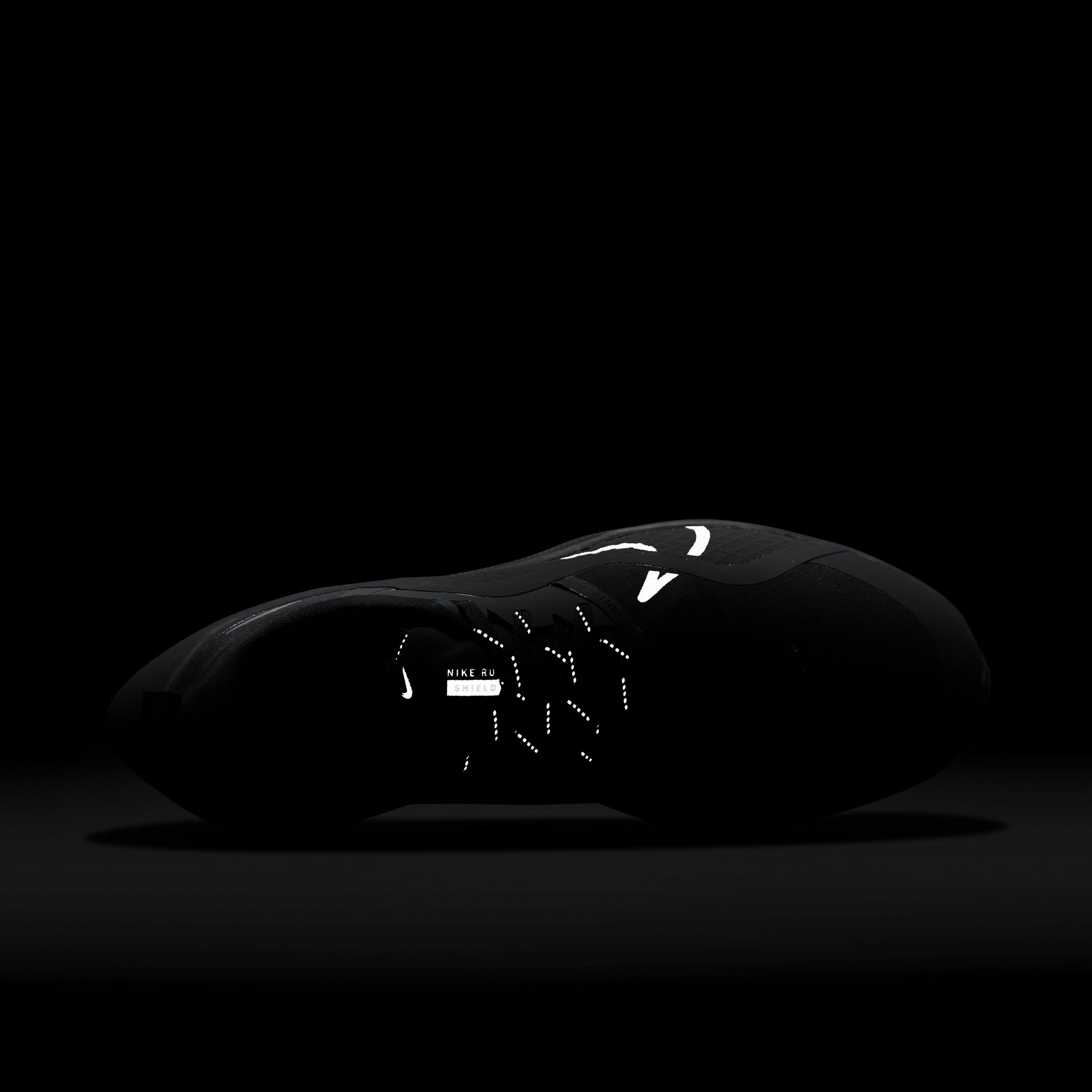 Nike Air Zoom Pegasus 37 Shield Running Kadın Spor Ayakkabı