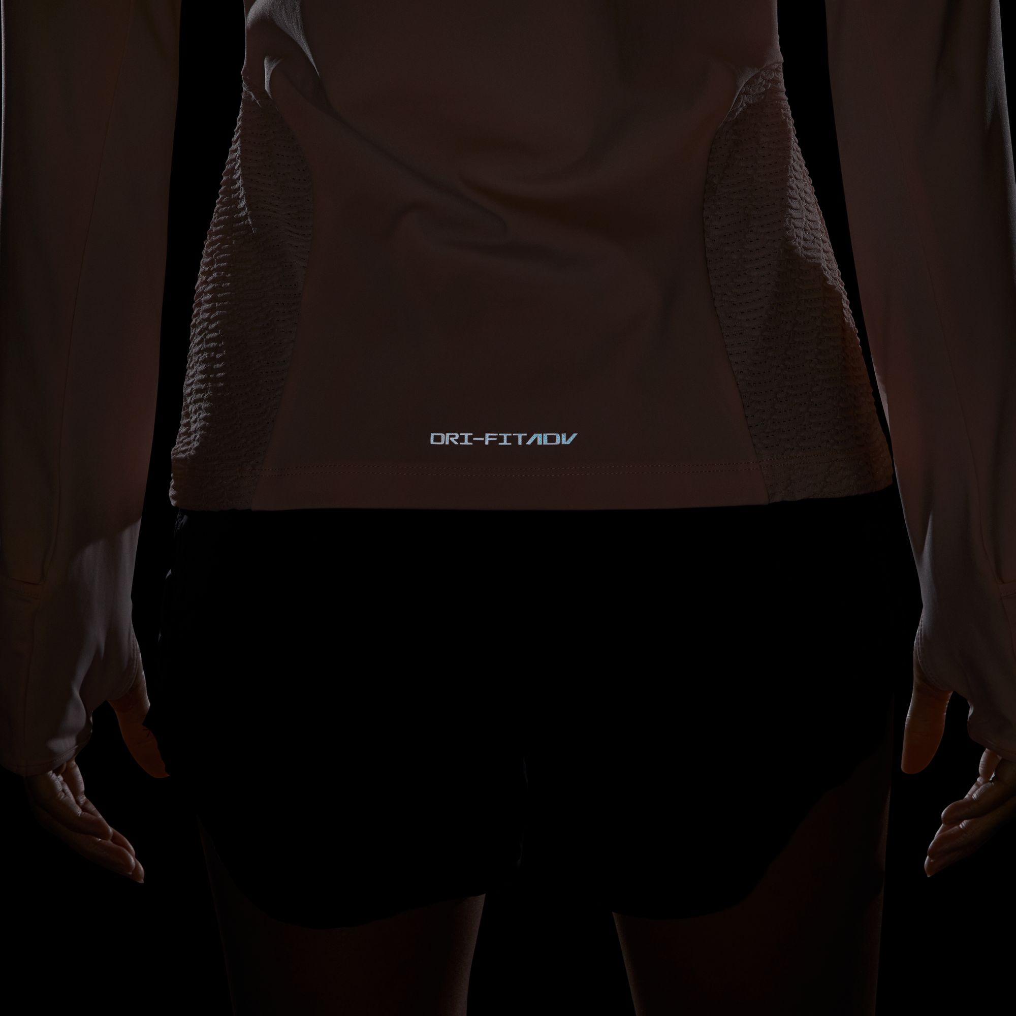 Nike Dri-Fit ADV Run Division Long-Sleeve Kadın Tişört