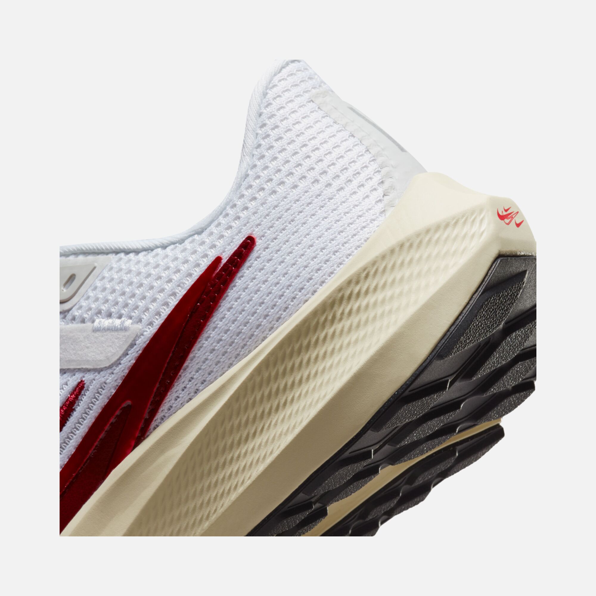 Nike Air Zoom Pegasus 40 Premium Any Road Running Kadın Spor Ayakkabı