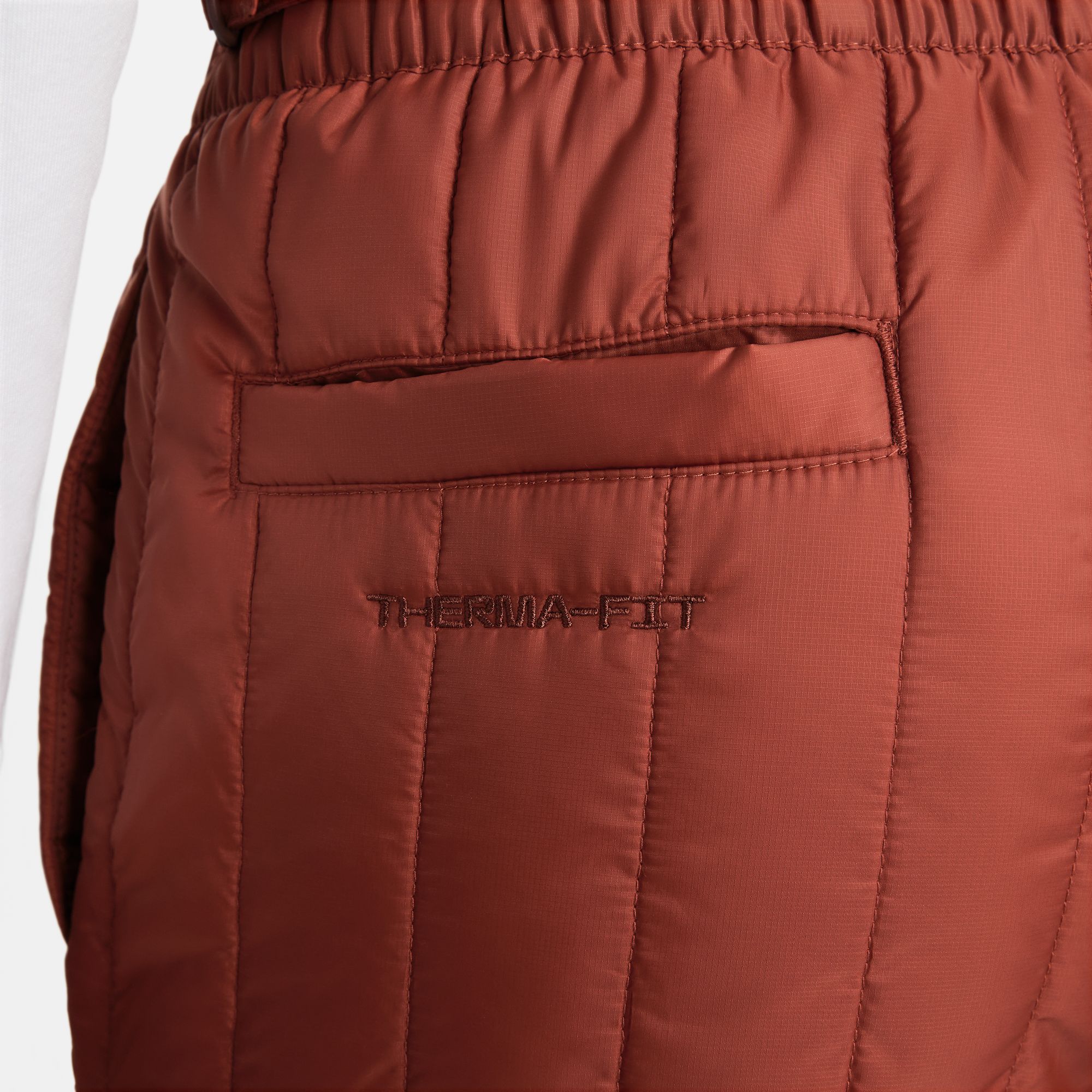 Nike Sportswear Therma-Fit Tech Pack Quilted High-Rise Kadın Eşofman Altı