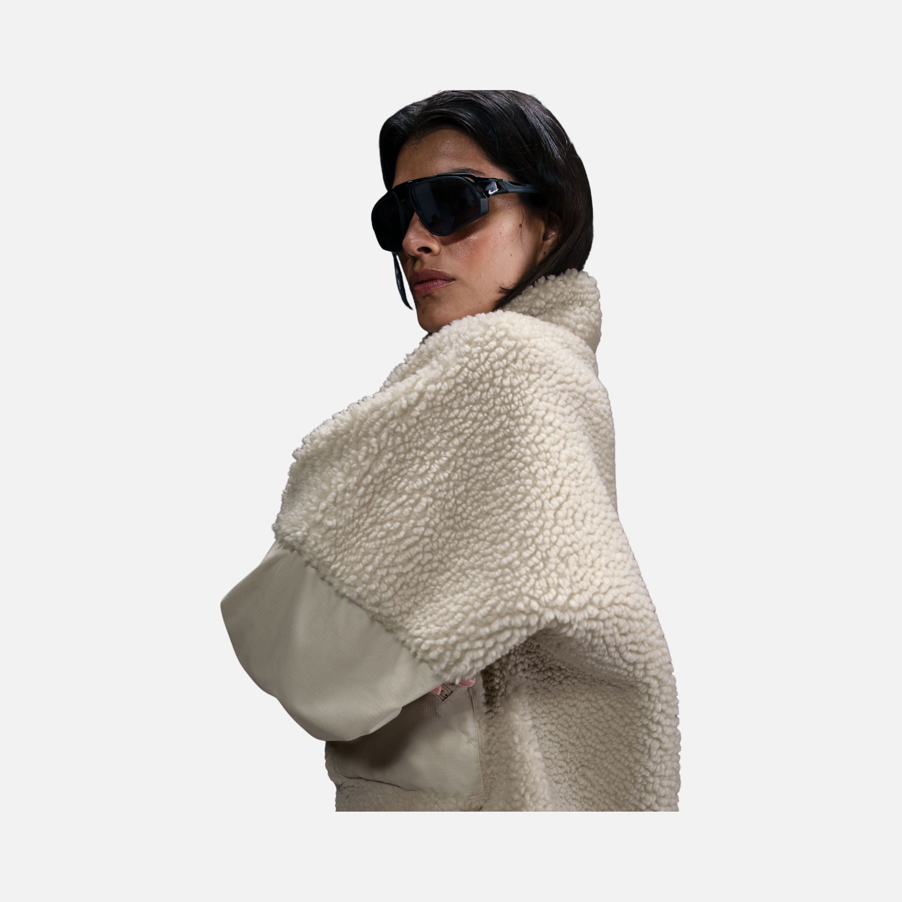 Nike Sportswear Essential Cozy Oversized Faux Fur and Ripstop Fabric Full-Zip Kadın Mont