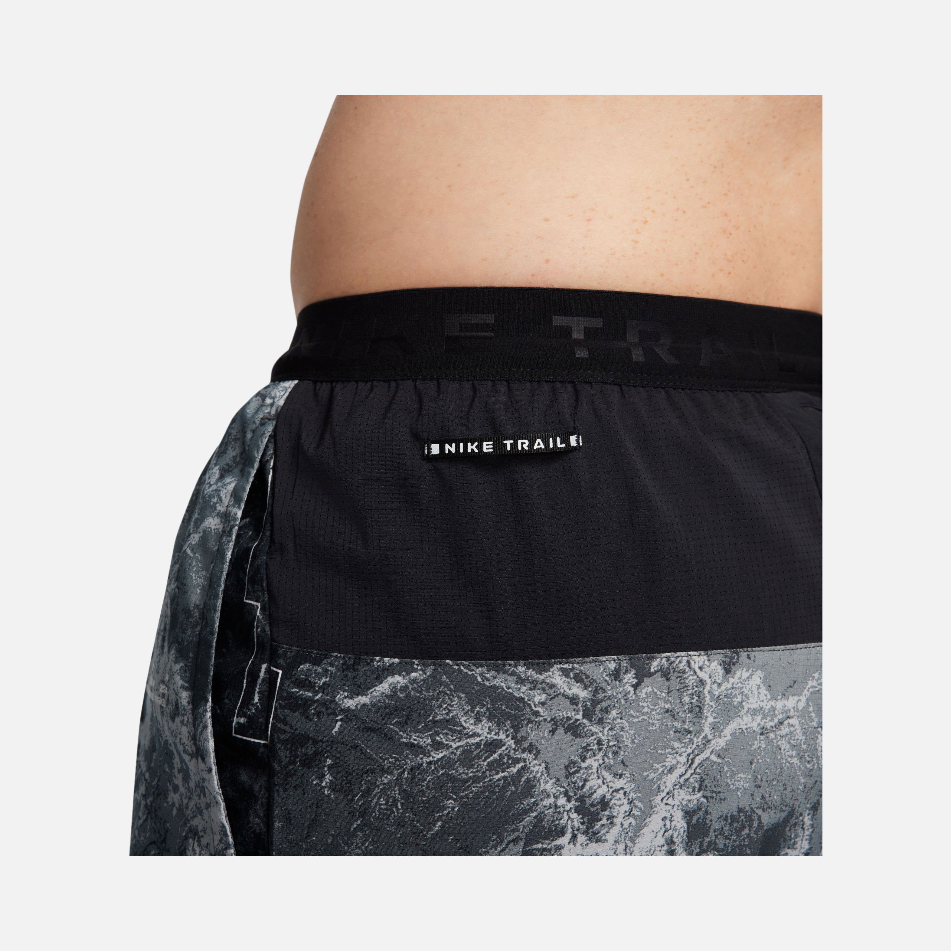 Nike Stride Dri-Fit 7" Brief-Lined All-Over Printed Running Erkek Şort