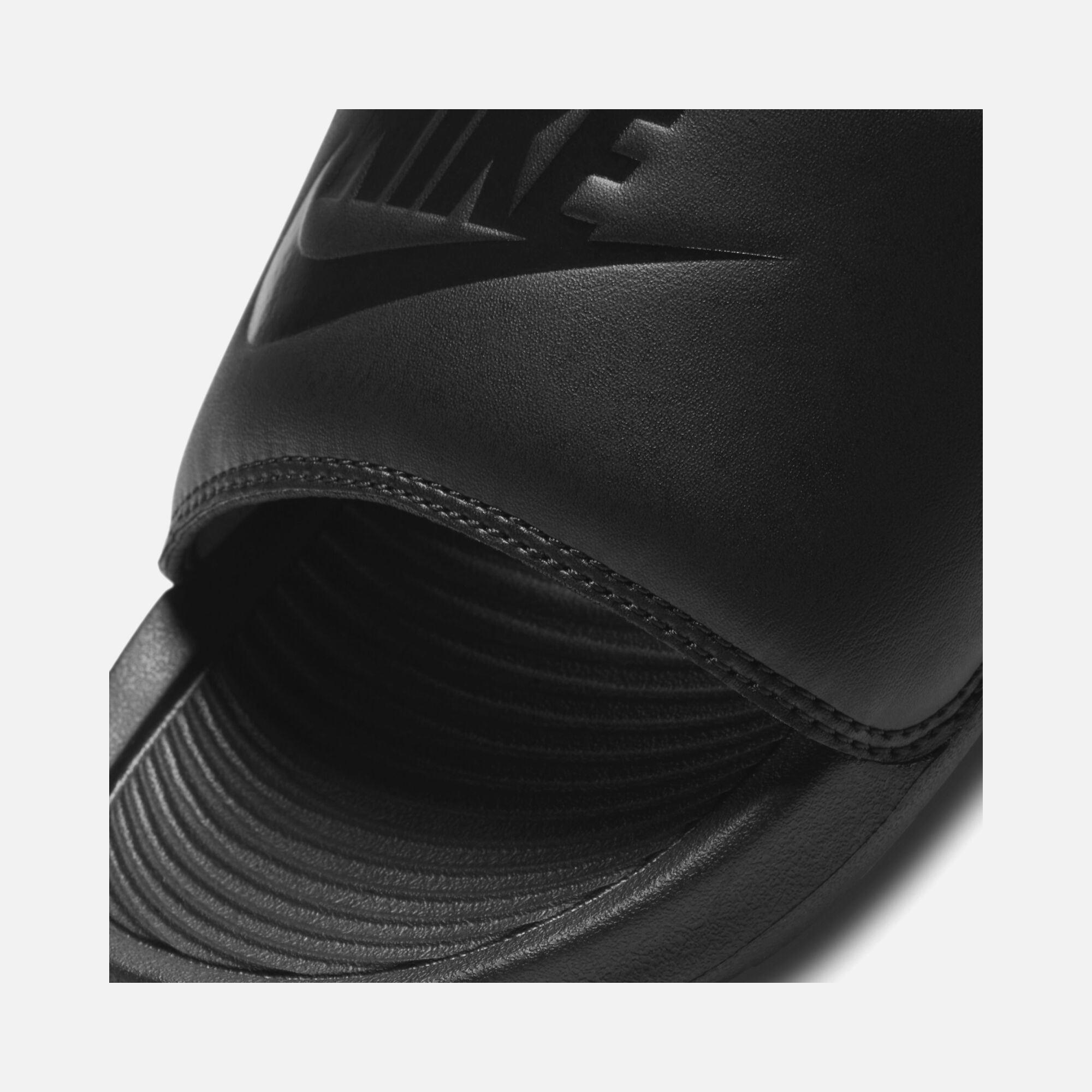 Nike Victori One Kadın Terlik