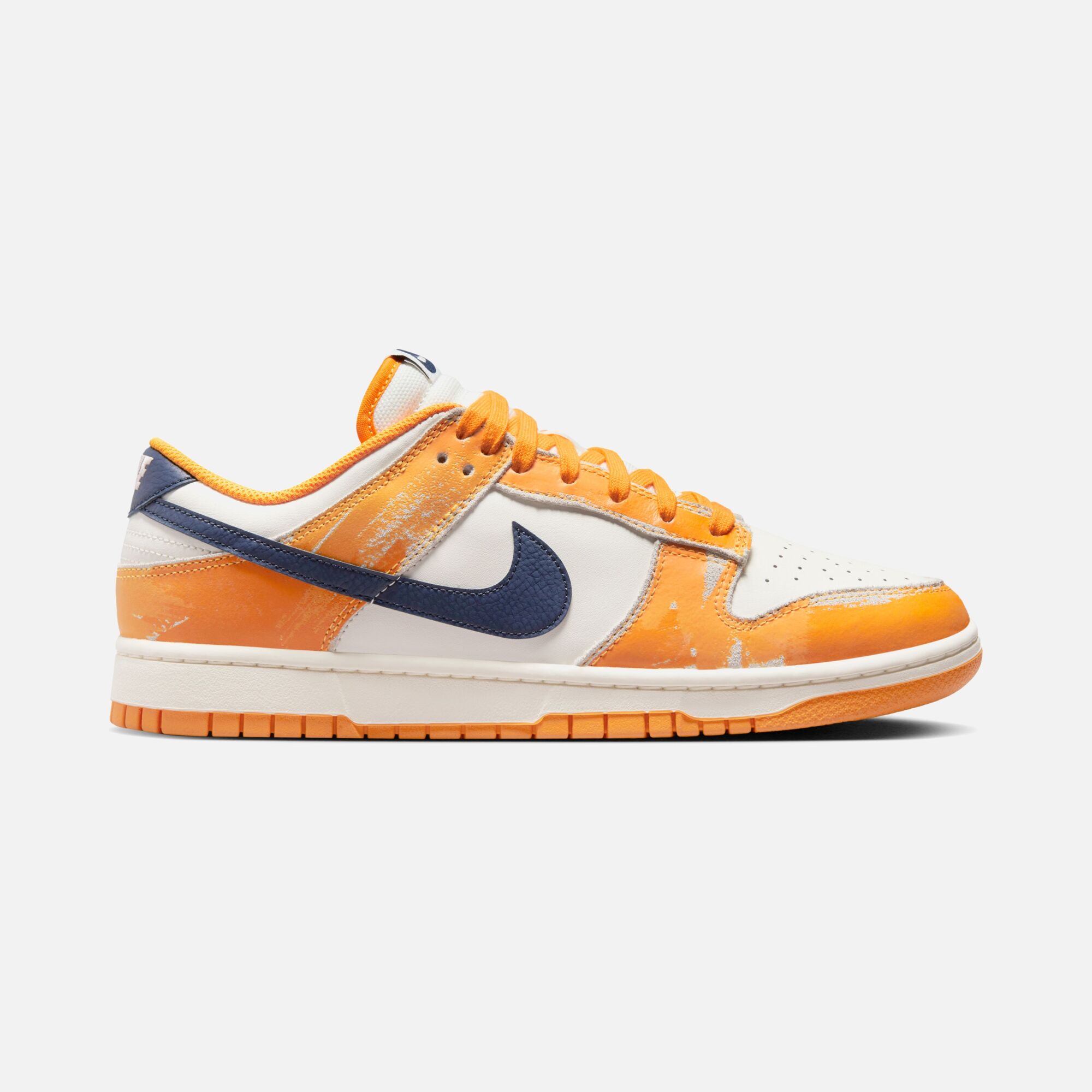 Nike Dunk Low ''Wear and Tear Details'' Erkek Spor Ayakkabı