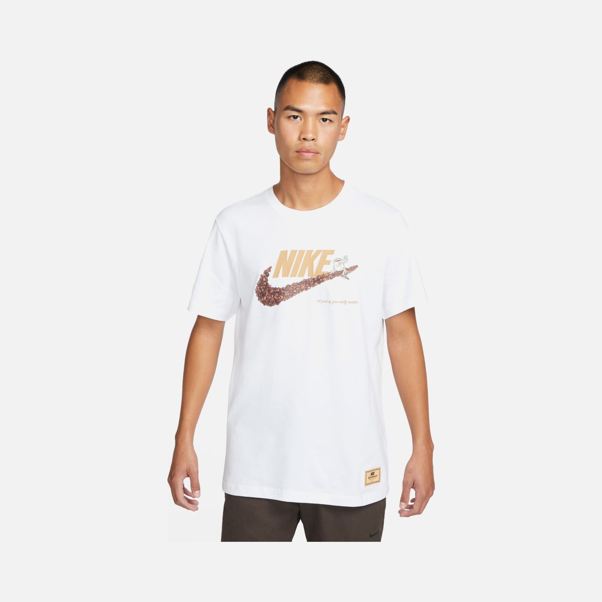 Nike Sportswear Coffee Swoosh Graphic Short-Sleeve Erkek Tişört