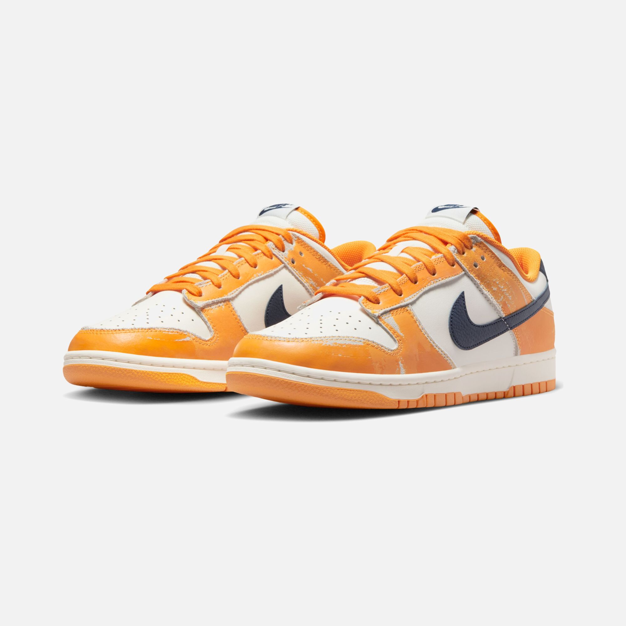 Nike Dunk Low ''Wear and Tear Details'' Erkek Spor Ayakkabı